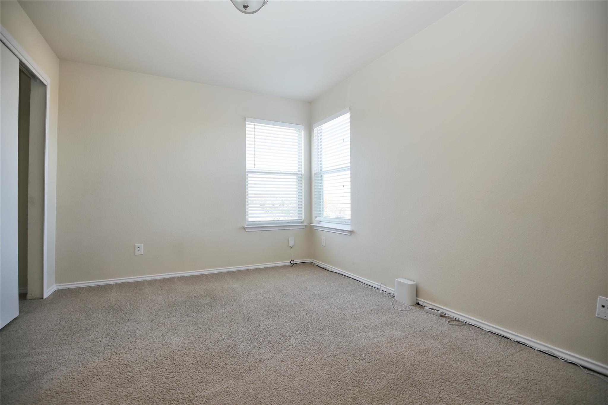 213 Rim Rock Dr Property Photo 17