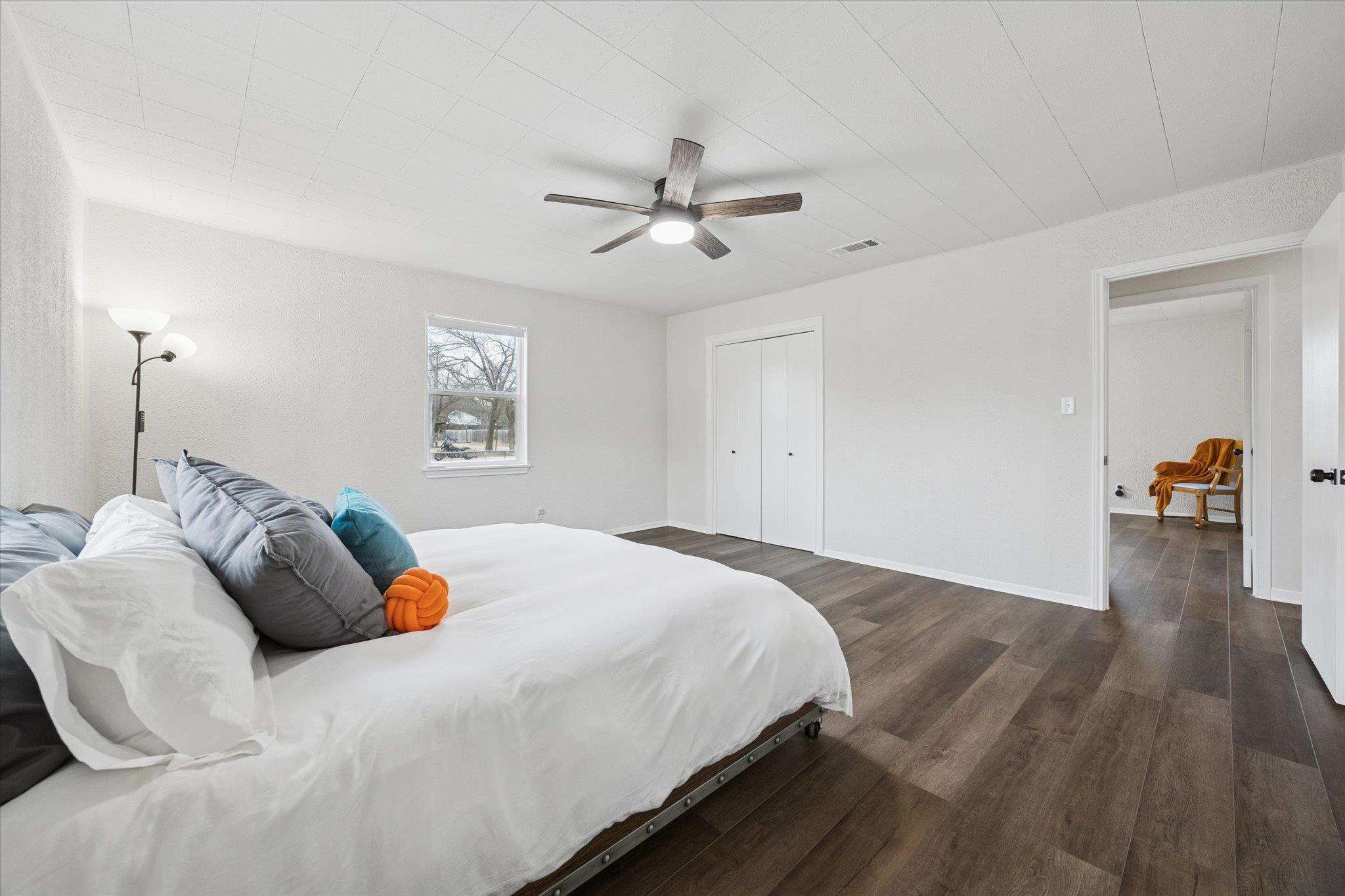 210 Fallwell St Property Photo 18
