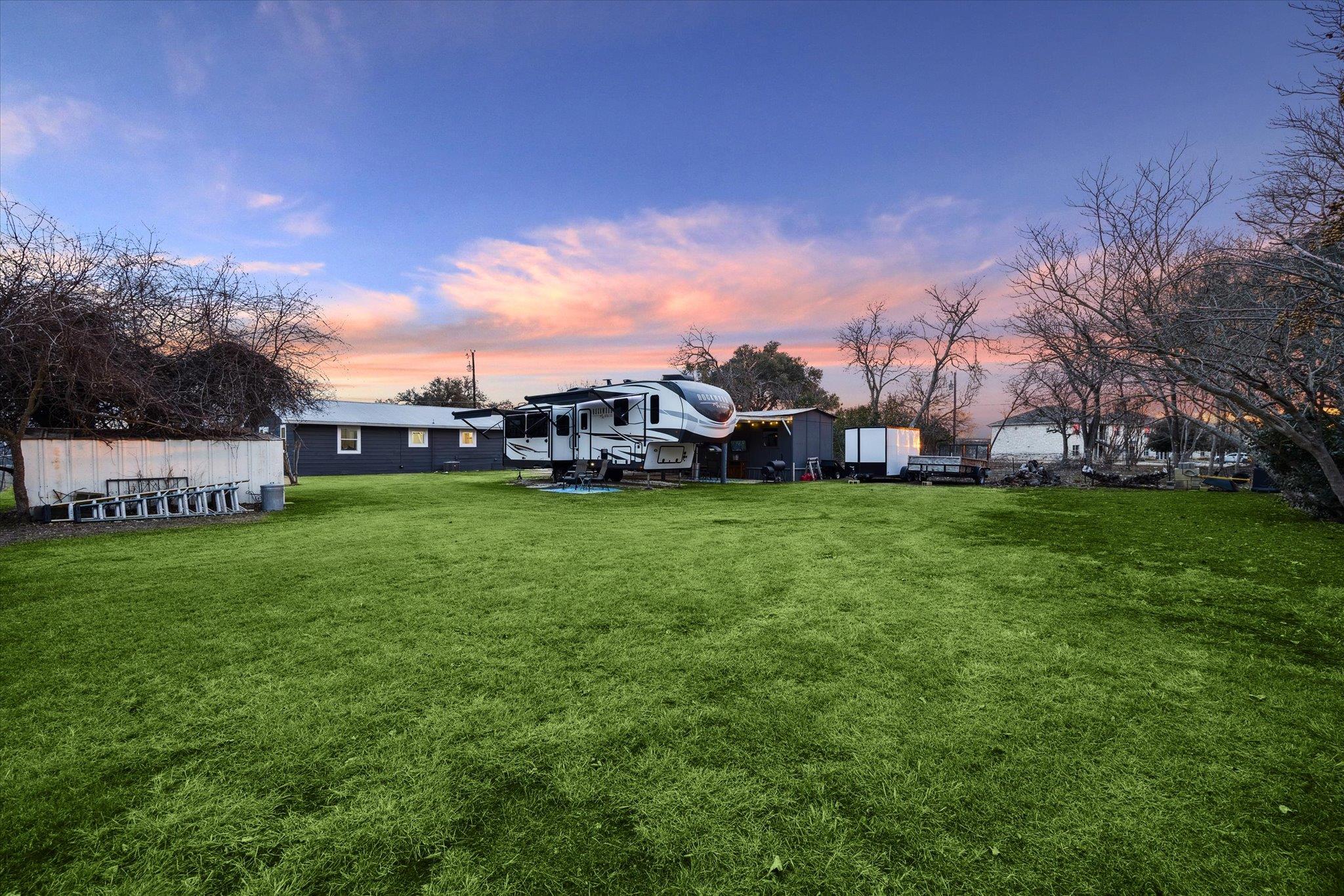 210 Fallwell St Property Photo 29