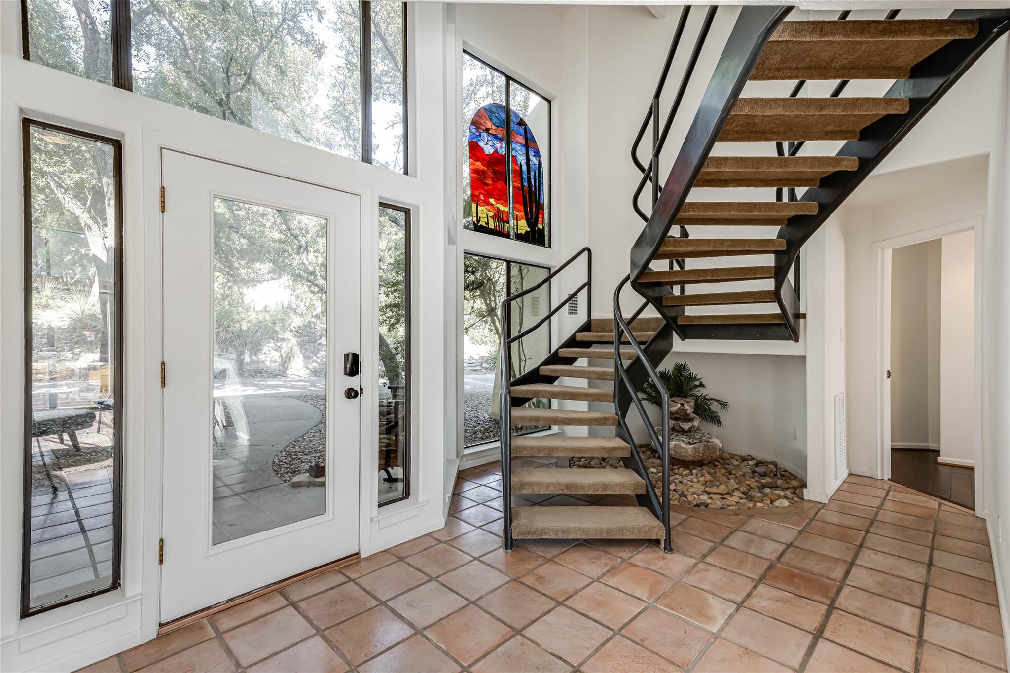 1078 Hillside Vw Property Photo 3