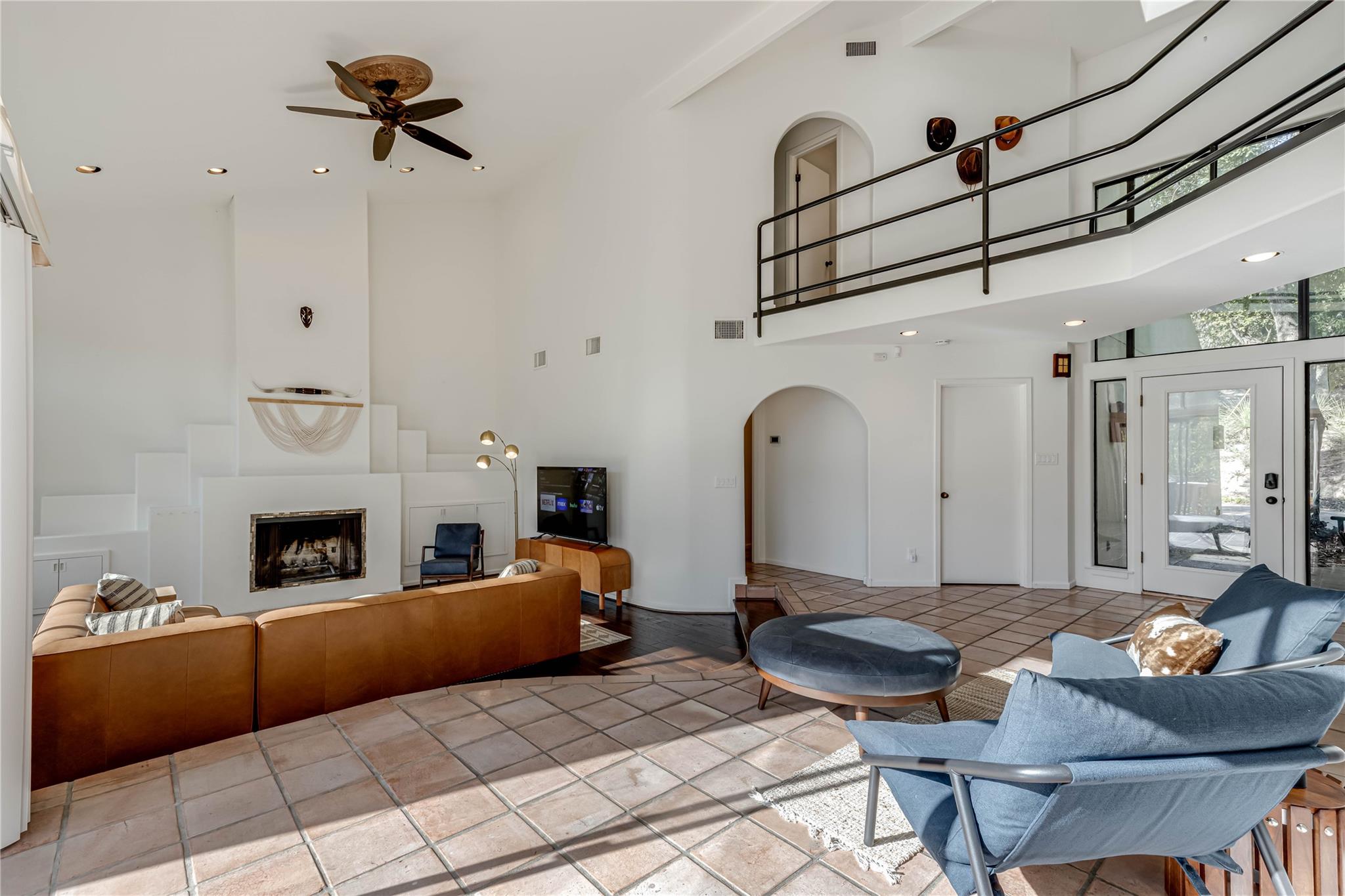 1078 Hillside Vw Property Photo 5