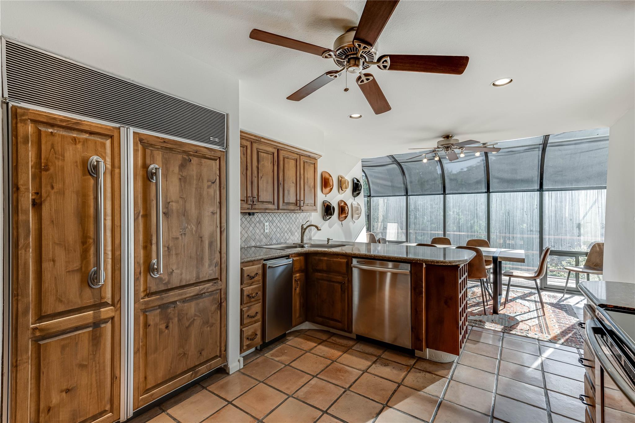 1078 Hillside Vw Property Photo 14