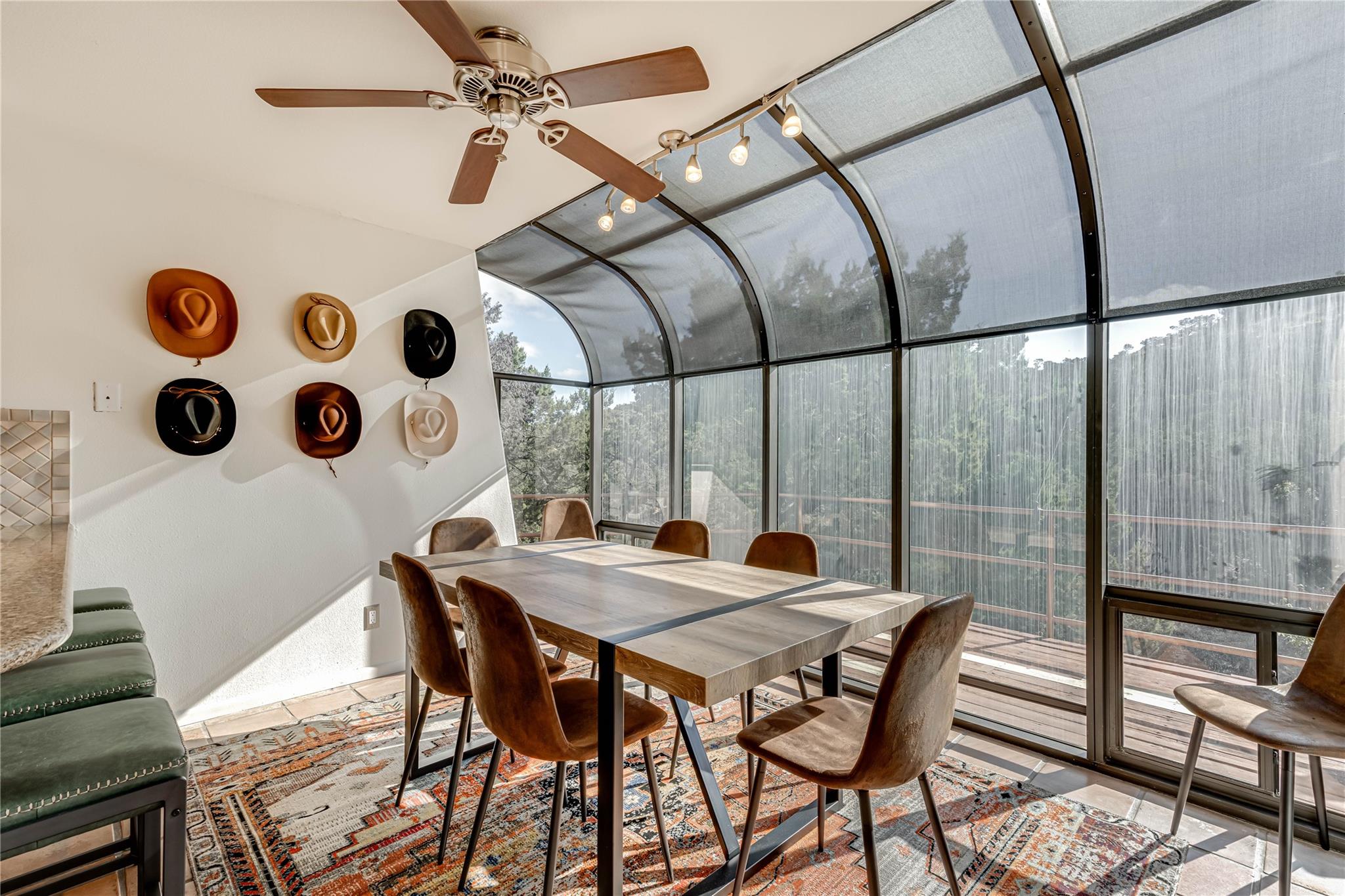 1078 Hillside Vw Property Photo 15