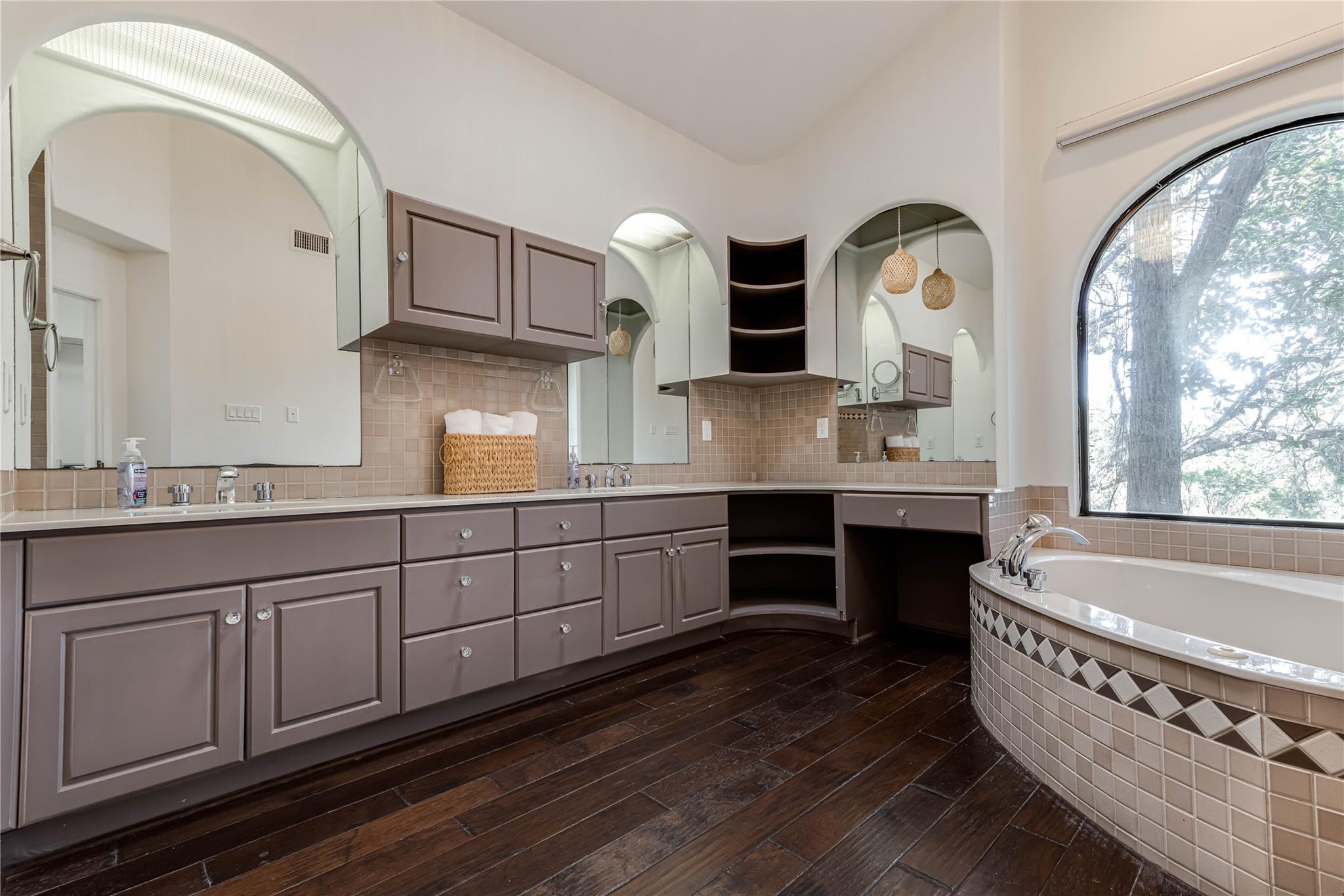 1078 Hillside Vw Property Photo 19