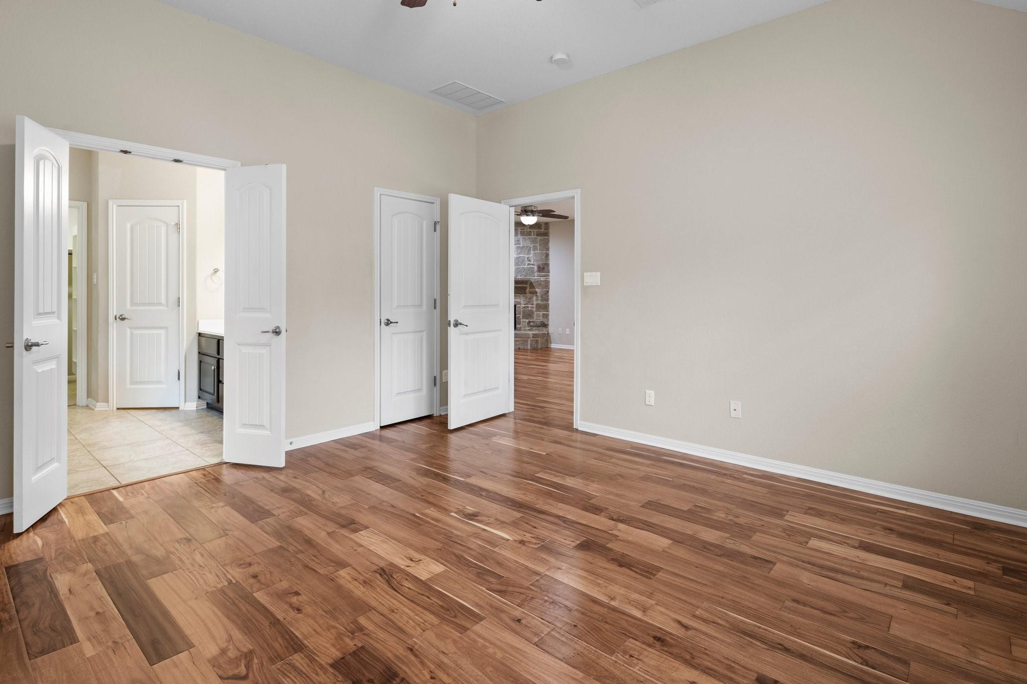 2419 Sweetwater Ln Property Photo 19