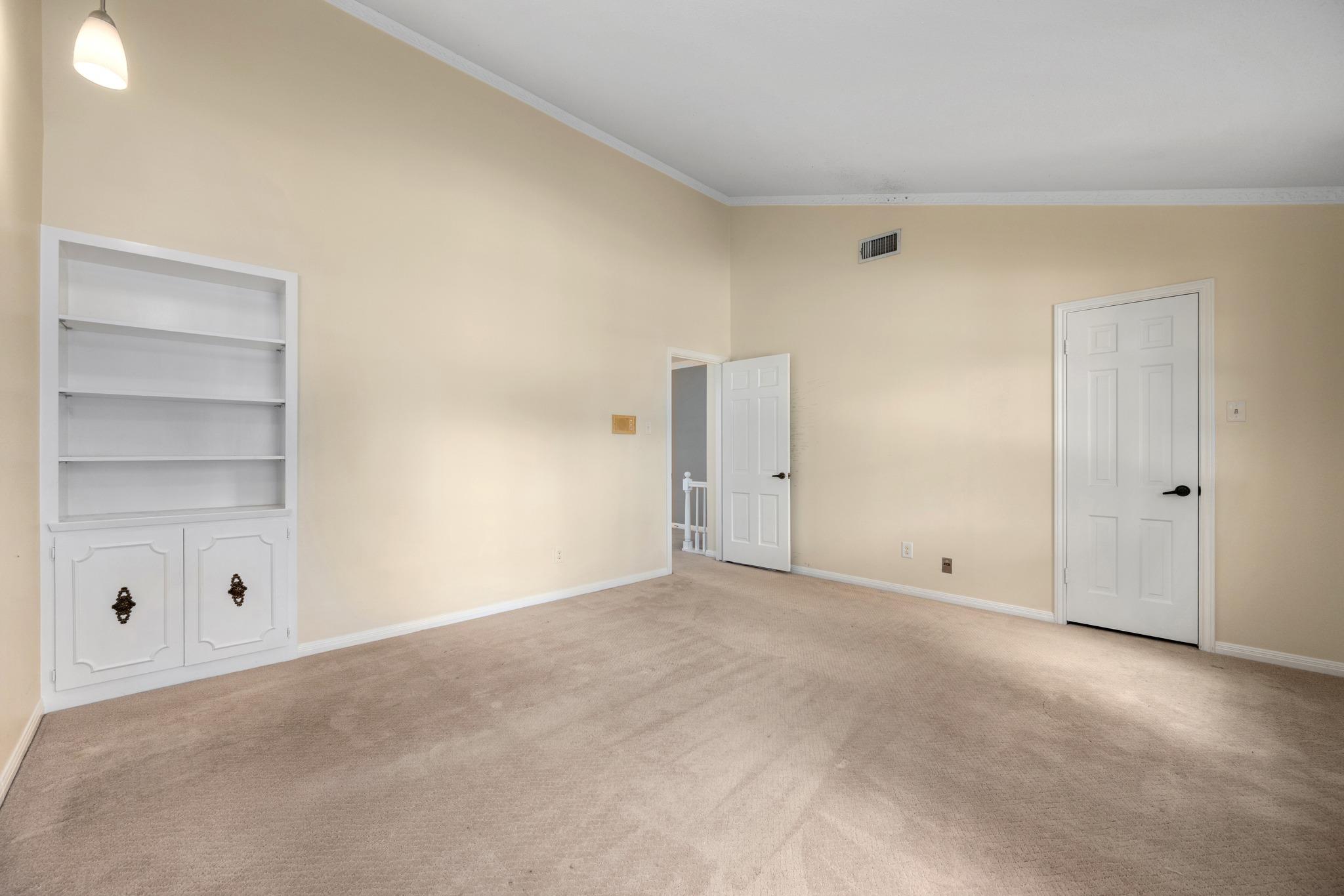 3978 Far West Blvd Property Photo 13
