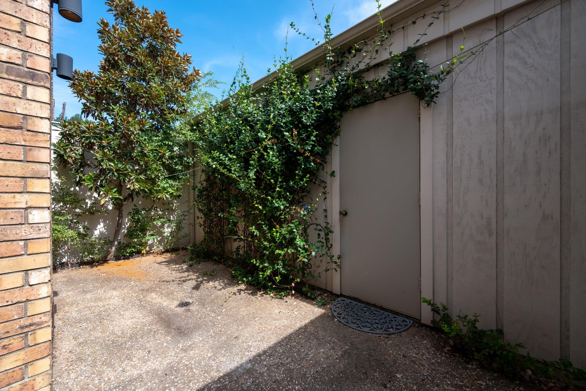 3978 Far West Blvd Property Photo 20