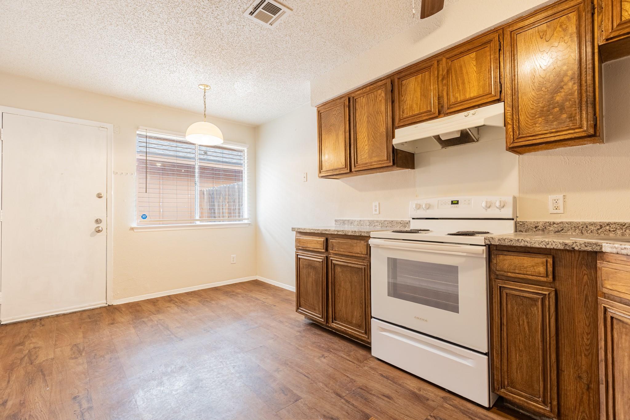 323 W William Cannon Dr #a Property Photo 9