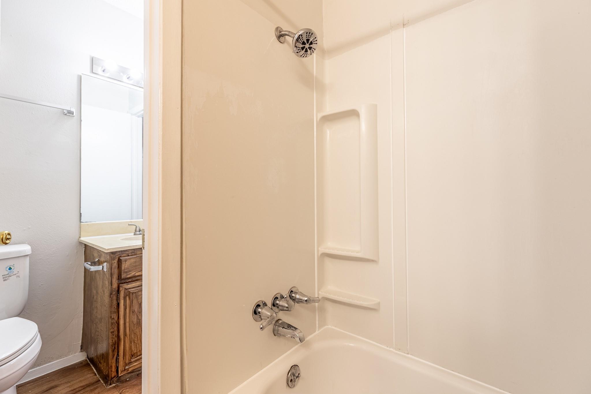 323 W William Cannon Dr #a Property Photo 21