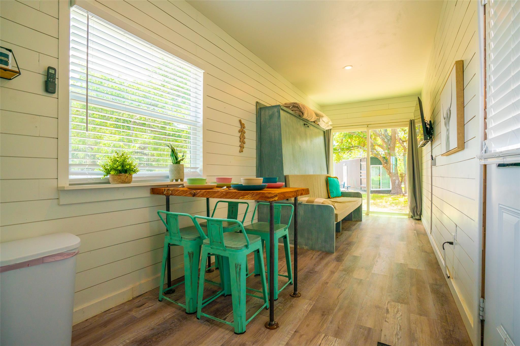 8502 E Us 290 Property Photo 13