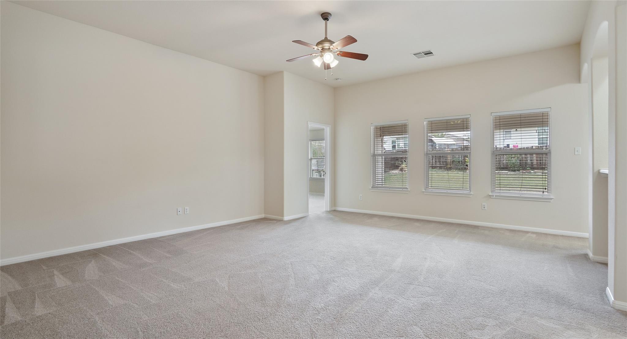 11716 Dunblane Way Property Photo 10