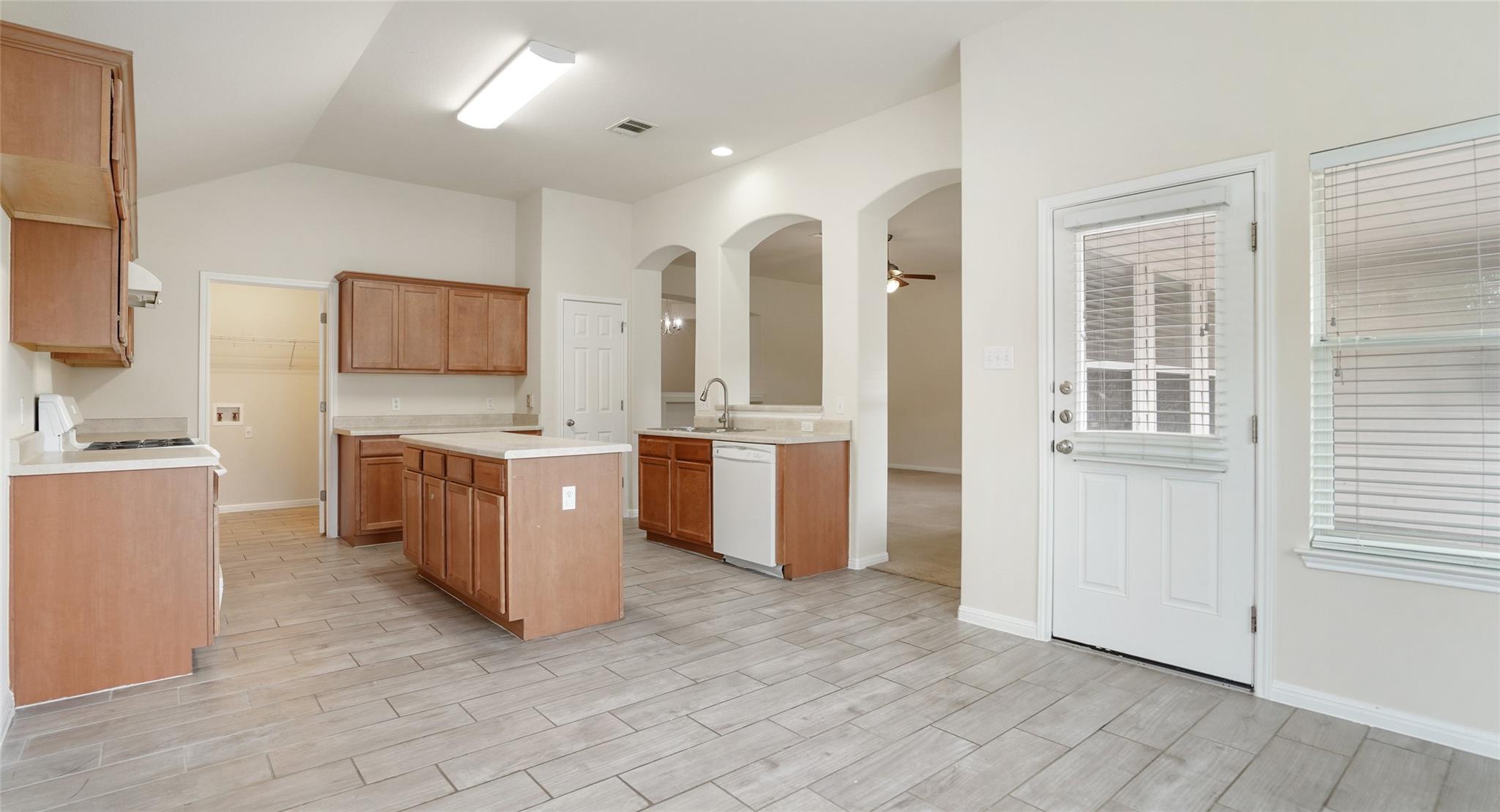 11716 Dunblane Way Property Photo 12
