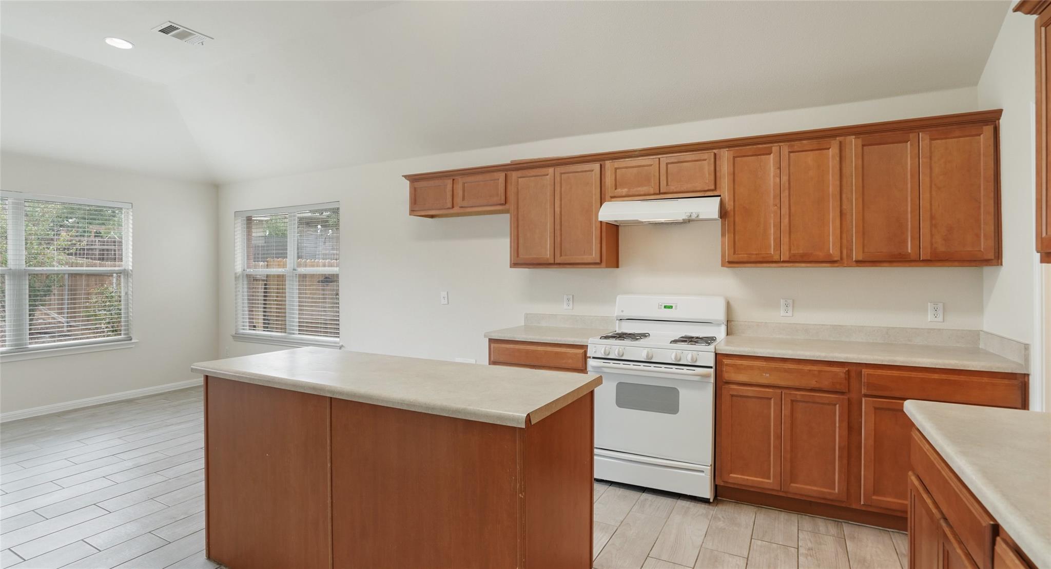 11716 Dunblane Way Property Photo 14
