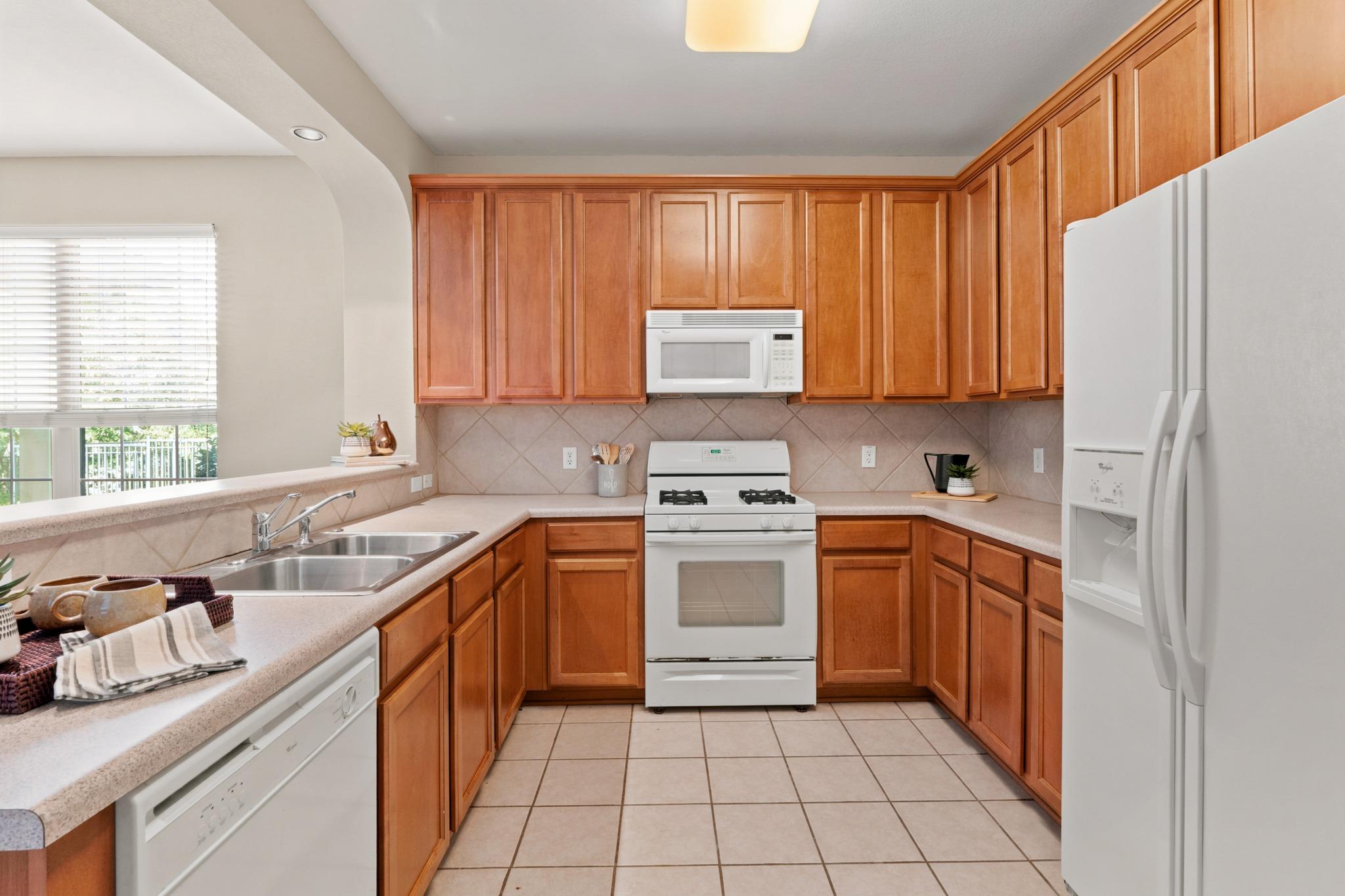 1900 Scofield Ridge Pkwy #202 Property Photo 12