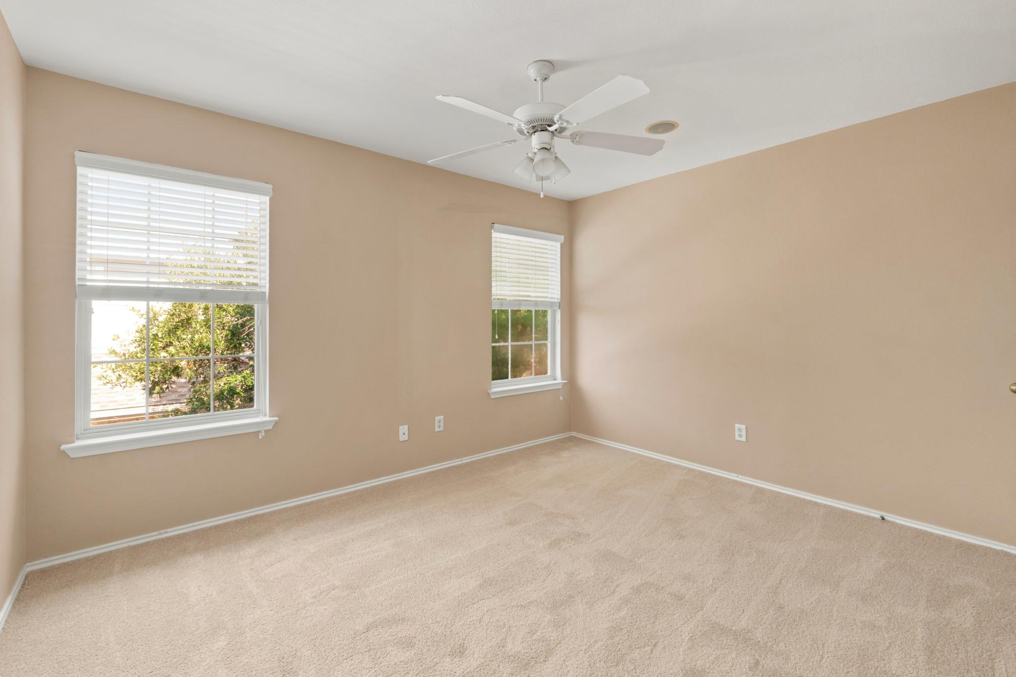 1900 Scofield Ridge Pkwy #202 Property Photo 20
