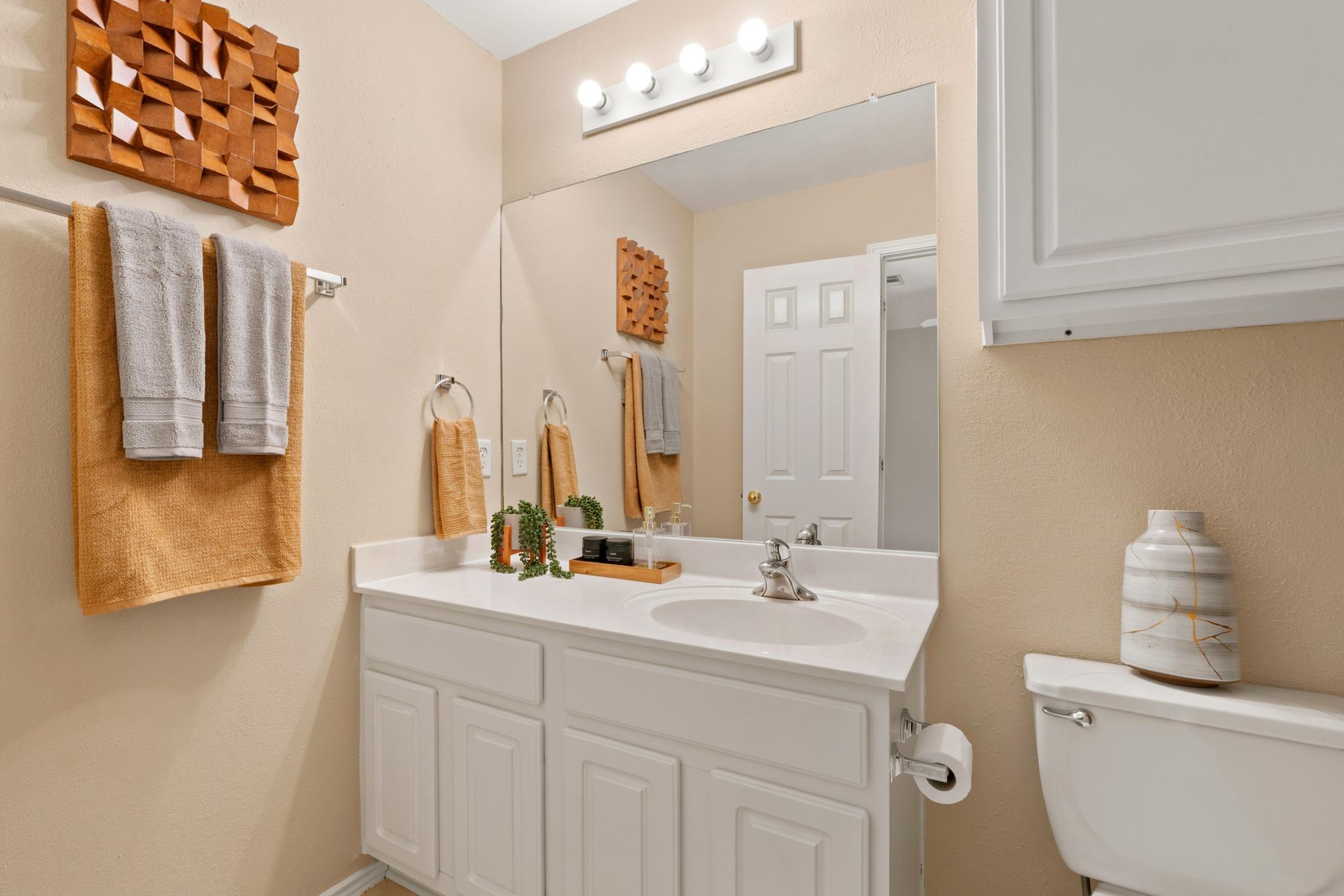 1900 Scofield Ridge Pkwy #202 Property Photo 21