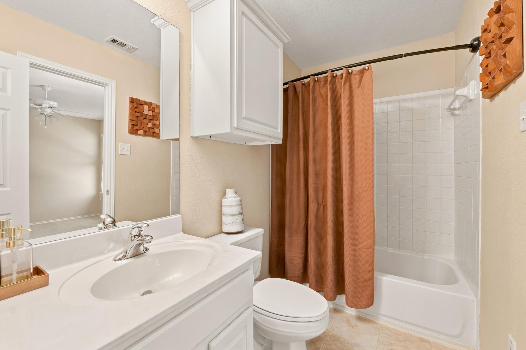 1900 Scofield Ridge Pkwy #202 Property Photo 22