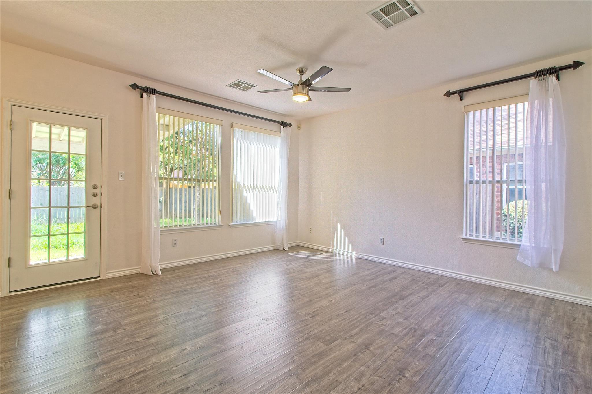 13421 Tossa Ln Property Photo 15