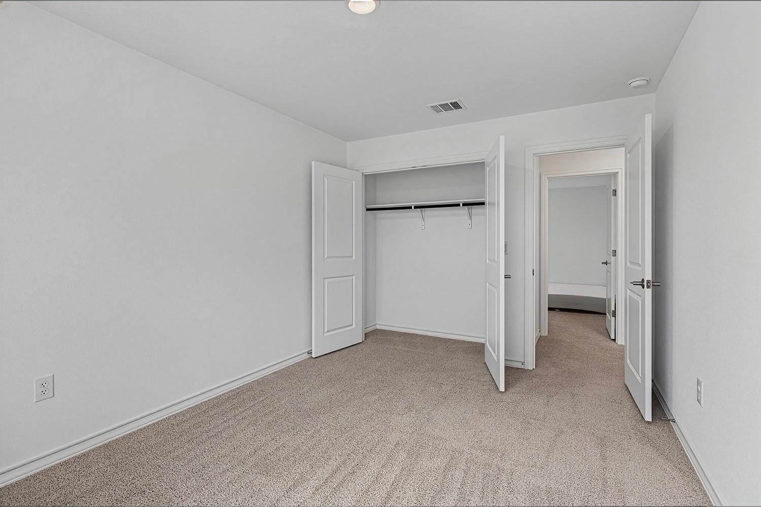 2911 St Regis Dr Property Photo 24