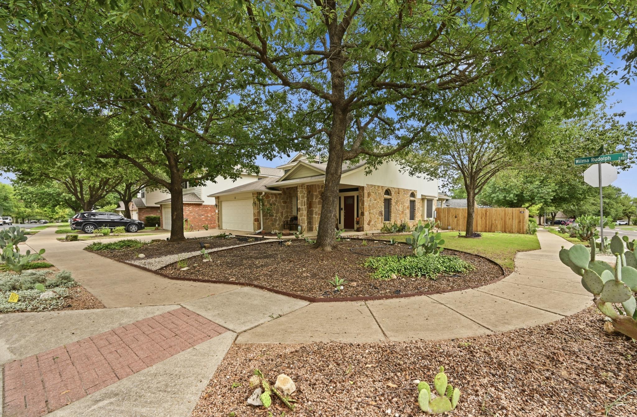 2407 Wilma Rudolph Rd Property Photo 1