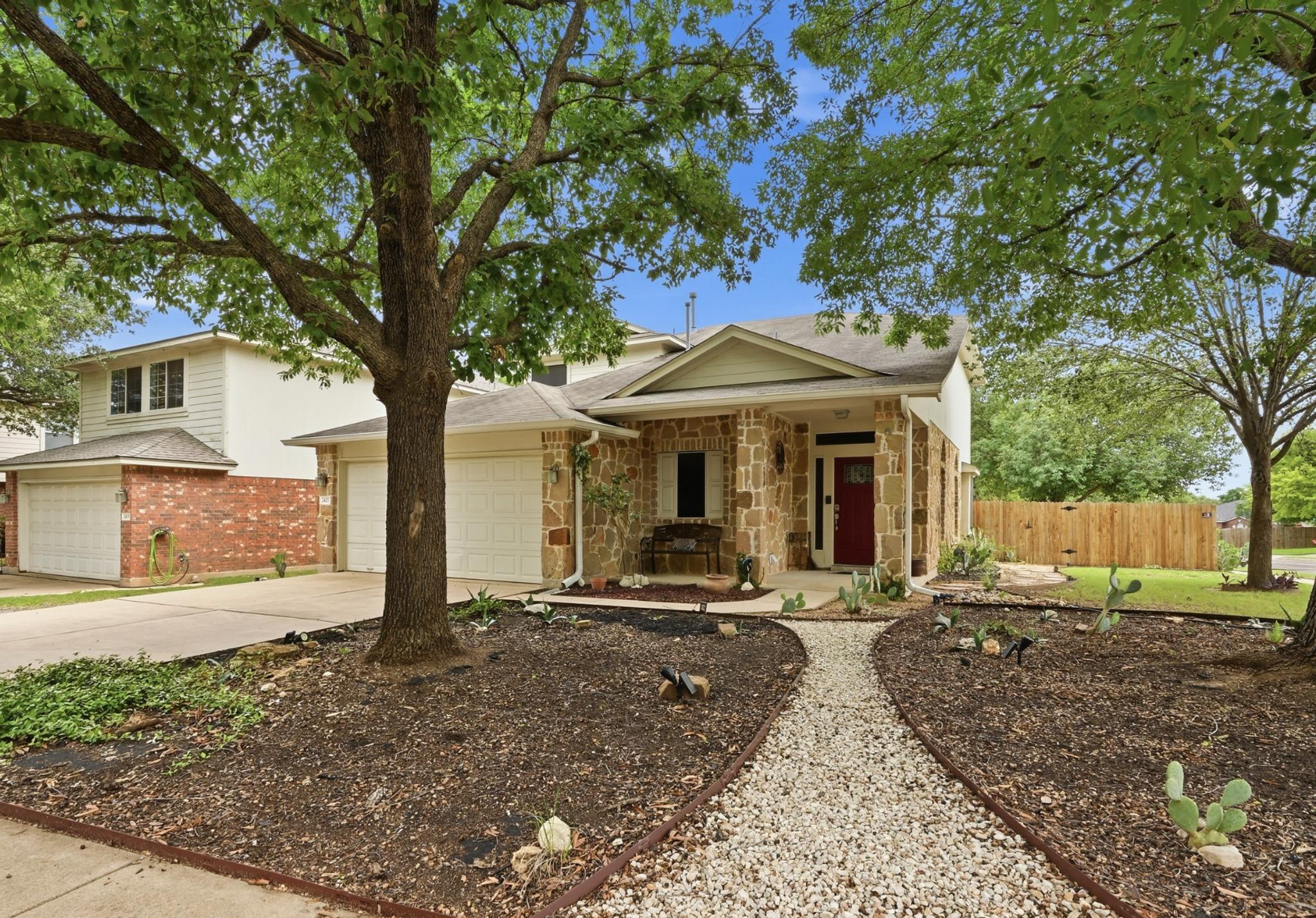 2407 Wilma Rudolph Rd Property Photo 2
