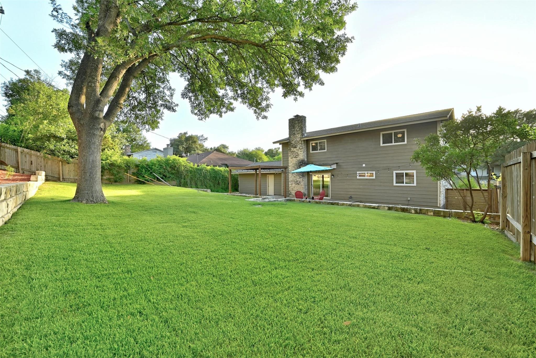6113 Reicher Dr Property Photo 2