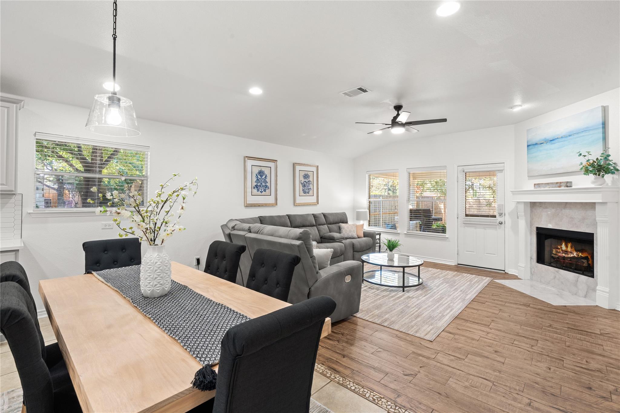 1118 Giberson Way Property Photo 1