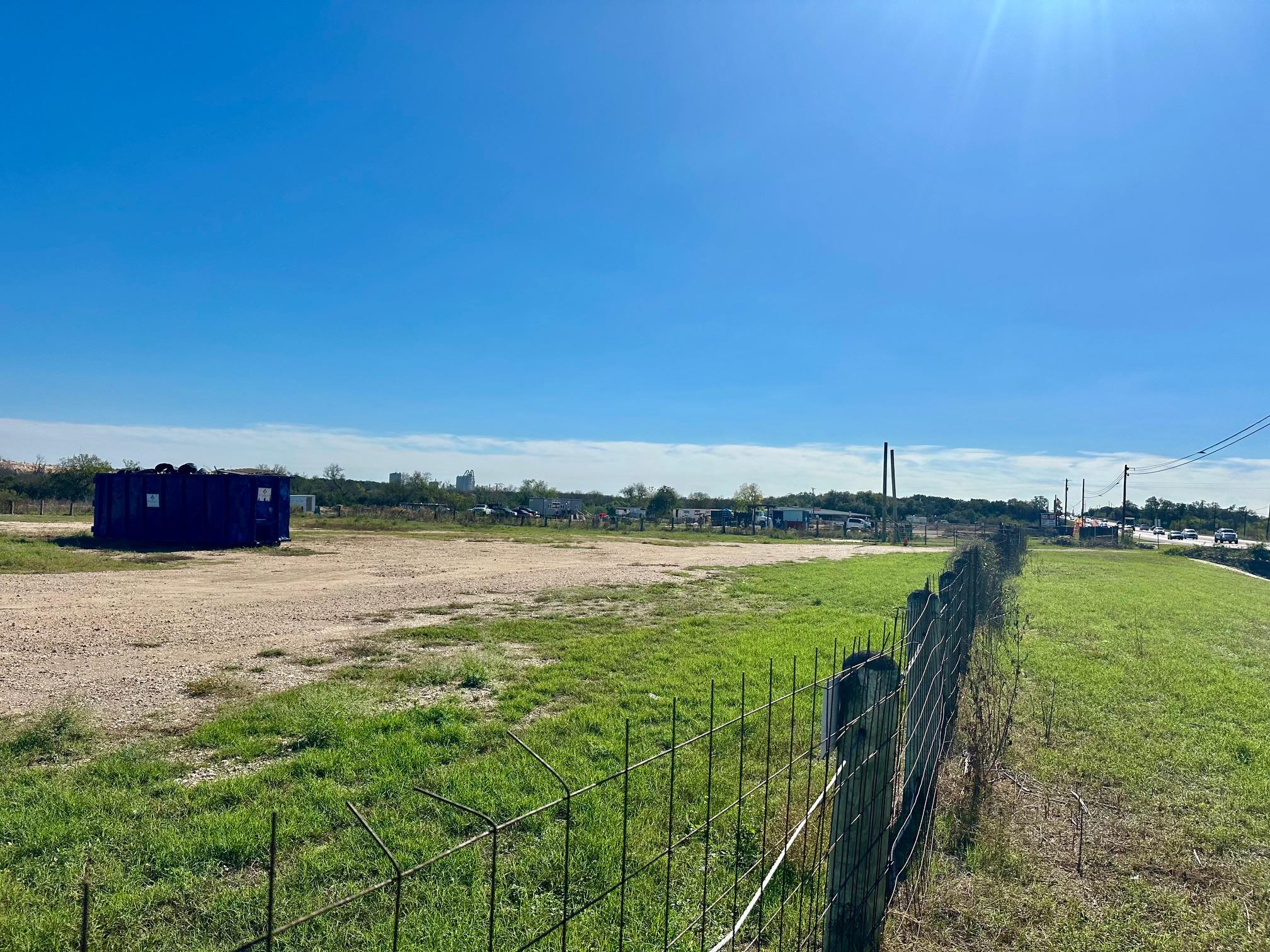 1750 S Fm 1626 None Property Photo 3