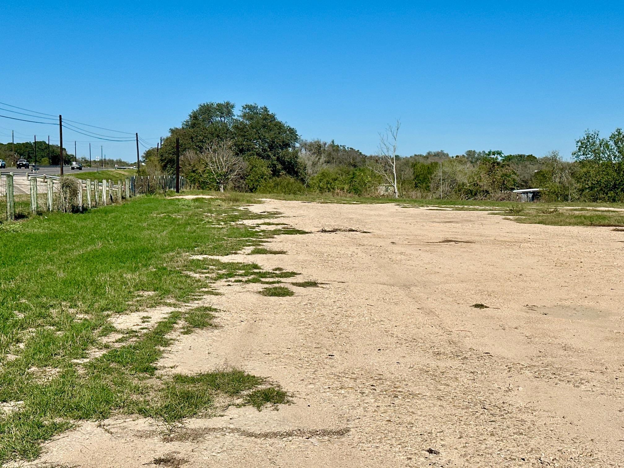 1750 S Fm 1626 None Property Photo 4