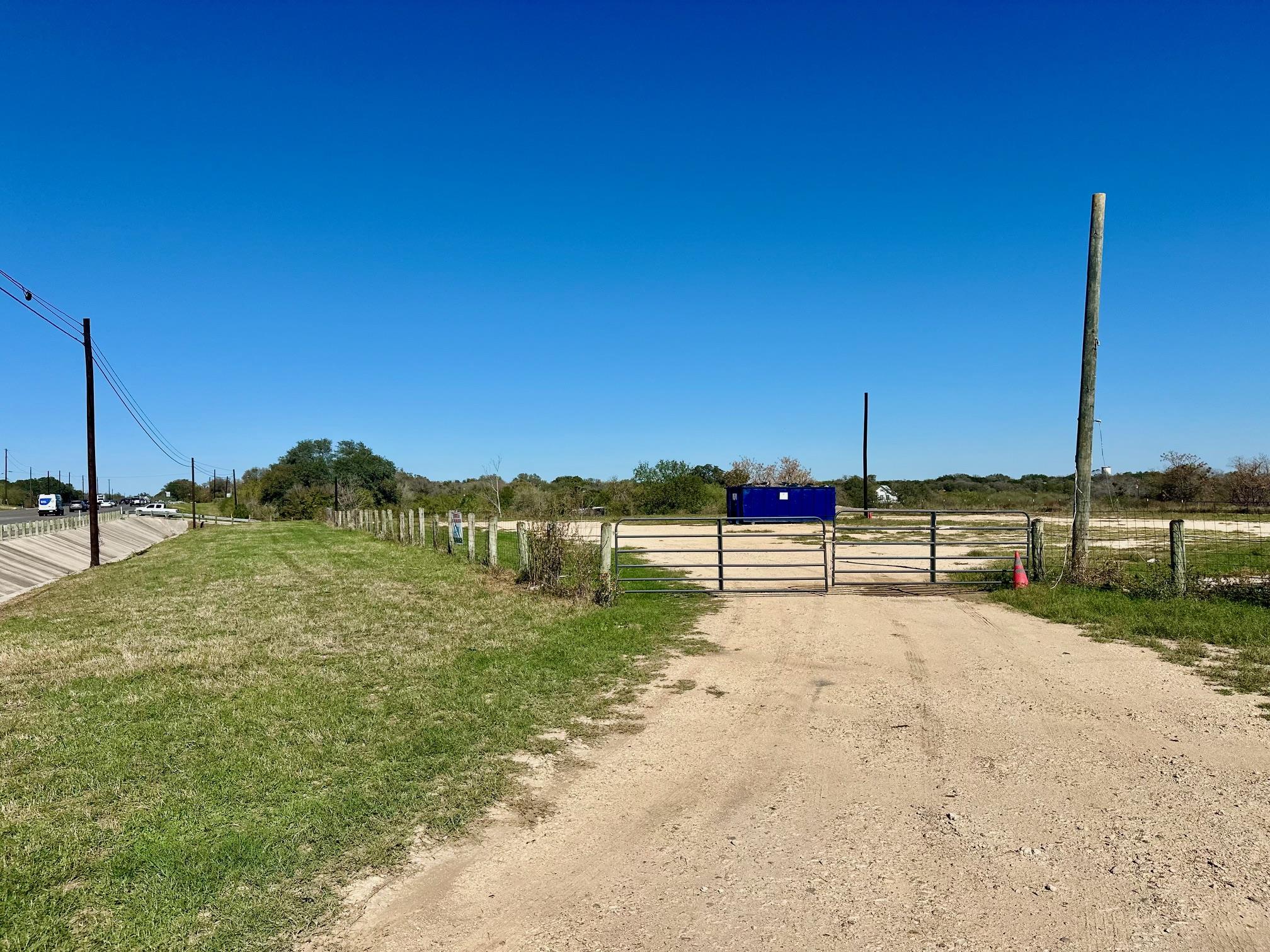 1750 S Fm 1626 None Property Photo 8