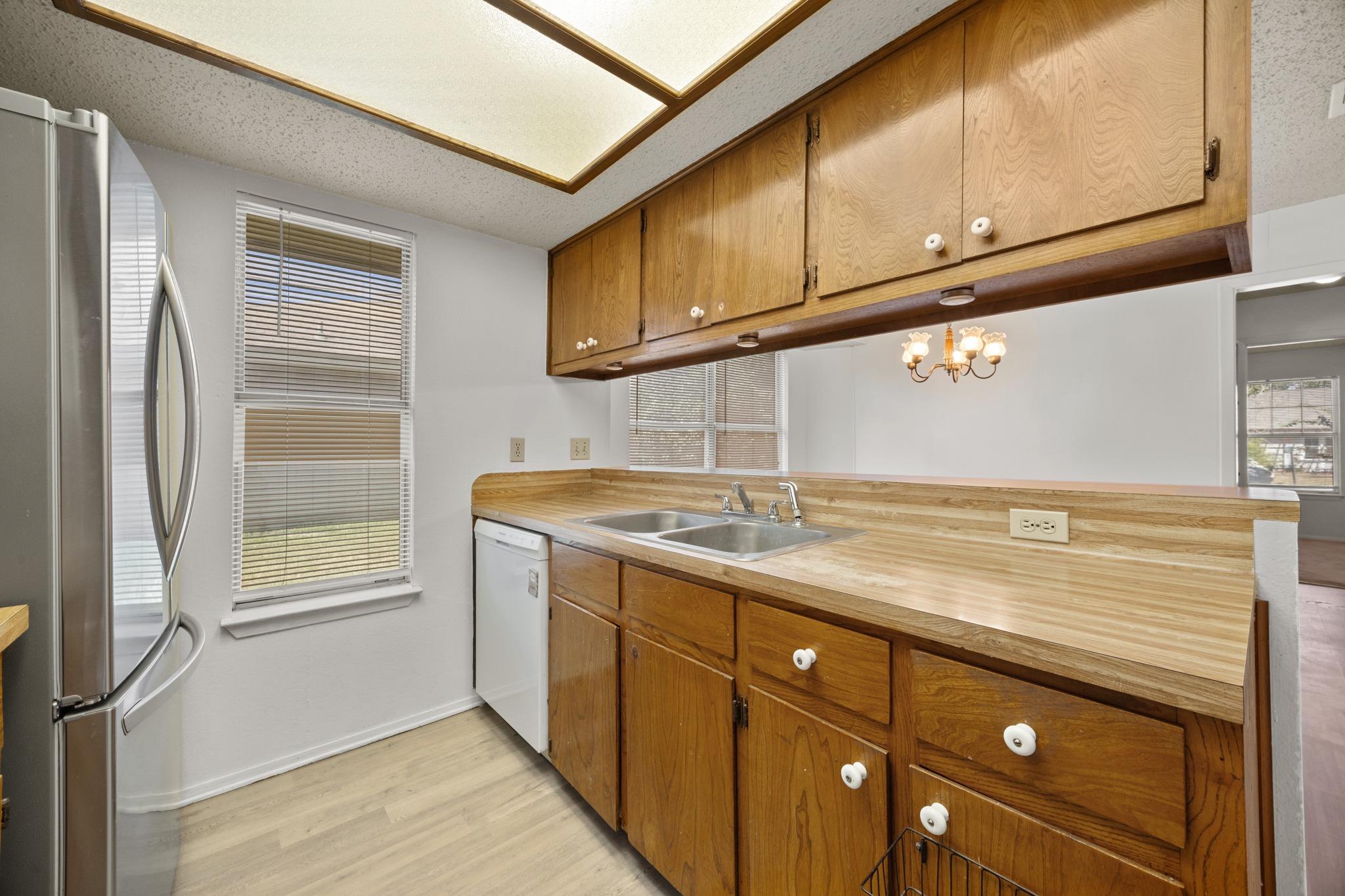 800 E Central Dr Property Photo 11