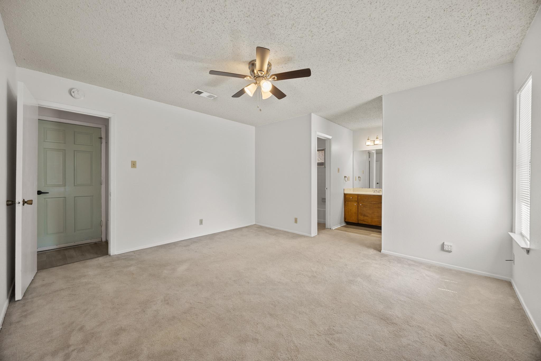 800 E Central Dr Property Photo 13