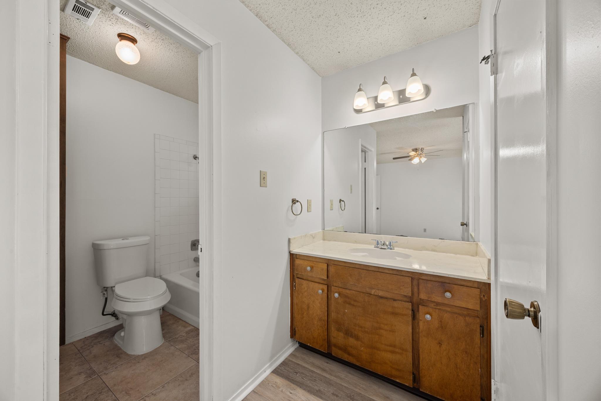 800 E Central Dr Property Photo 15