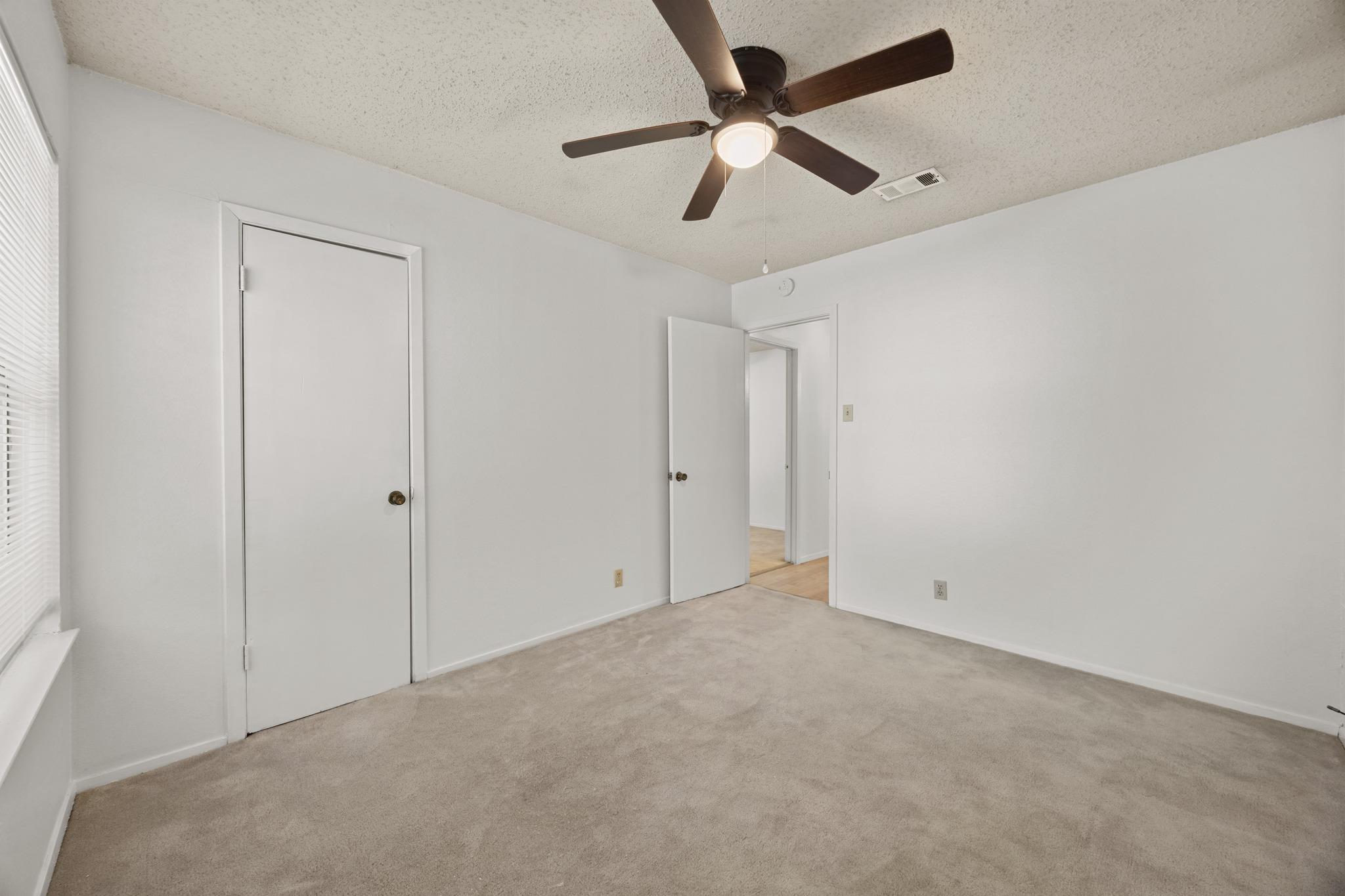 800 E Central Dr Property Photo 20
