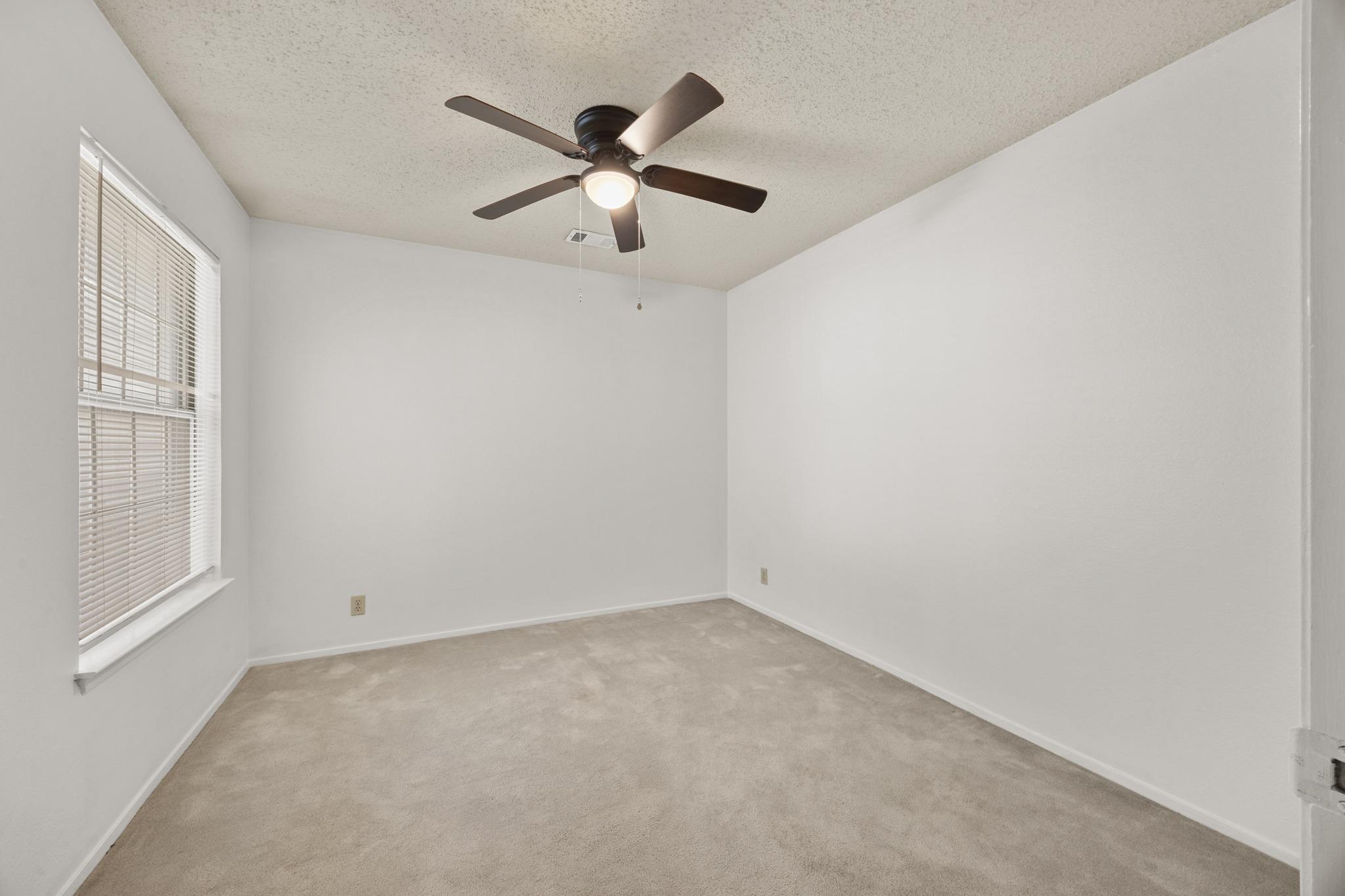 800 E Central Dr Property Photo 21