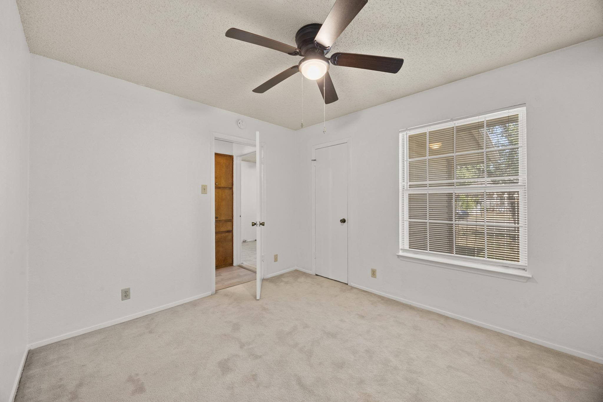 800 E Central Dr Property Photo 22