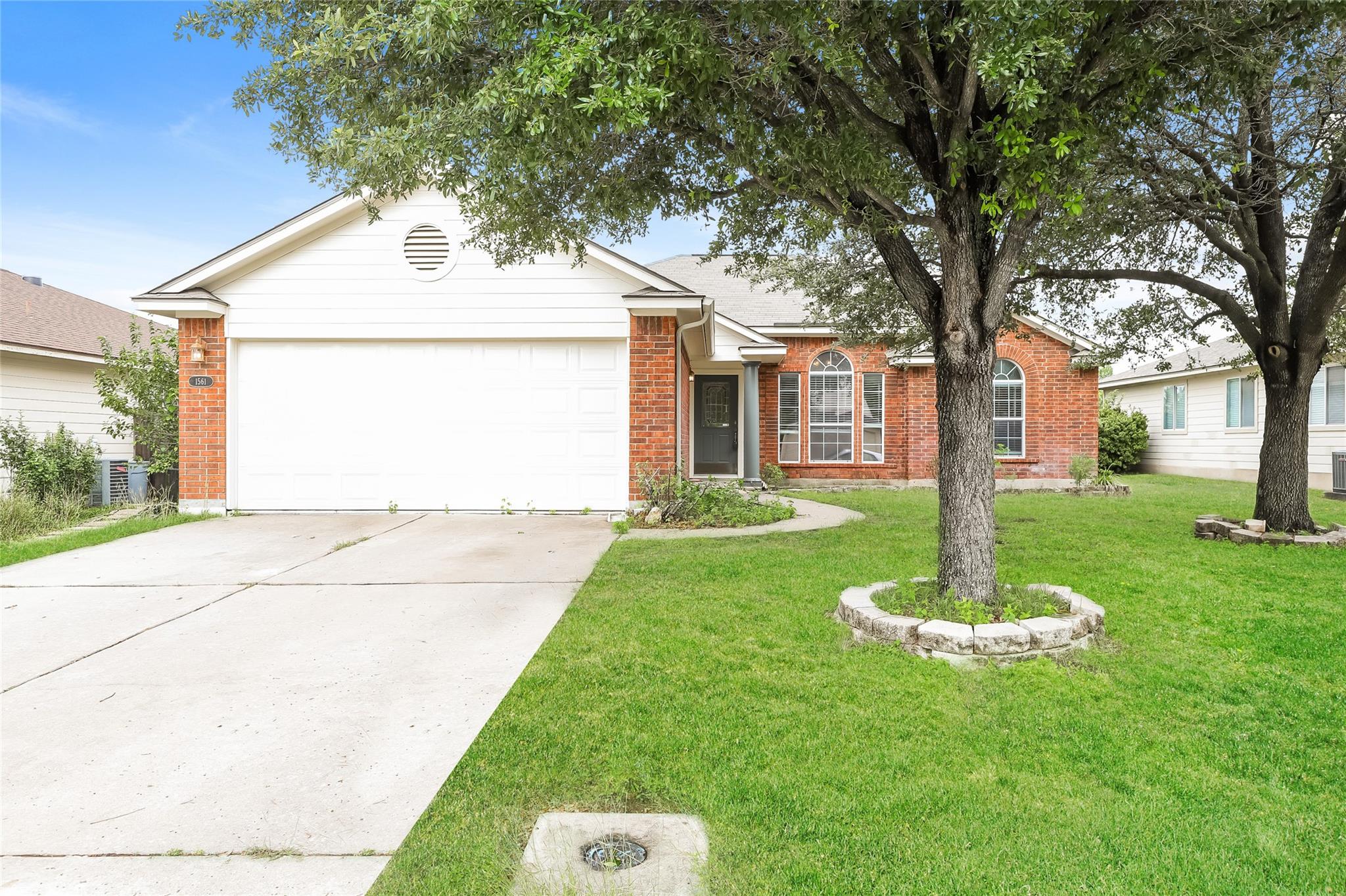 1561 Kenneys Way Property Photo 1