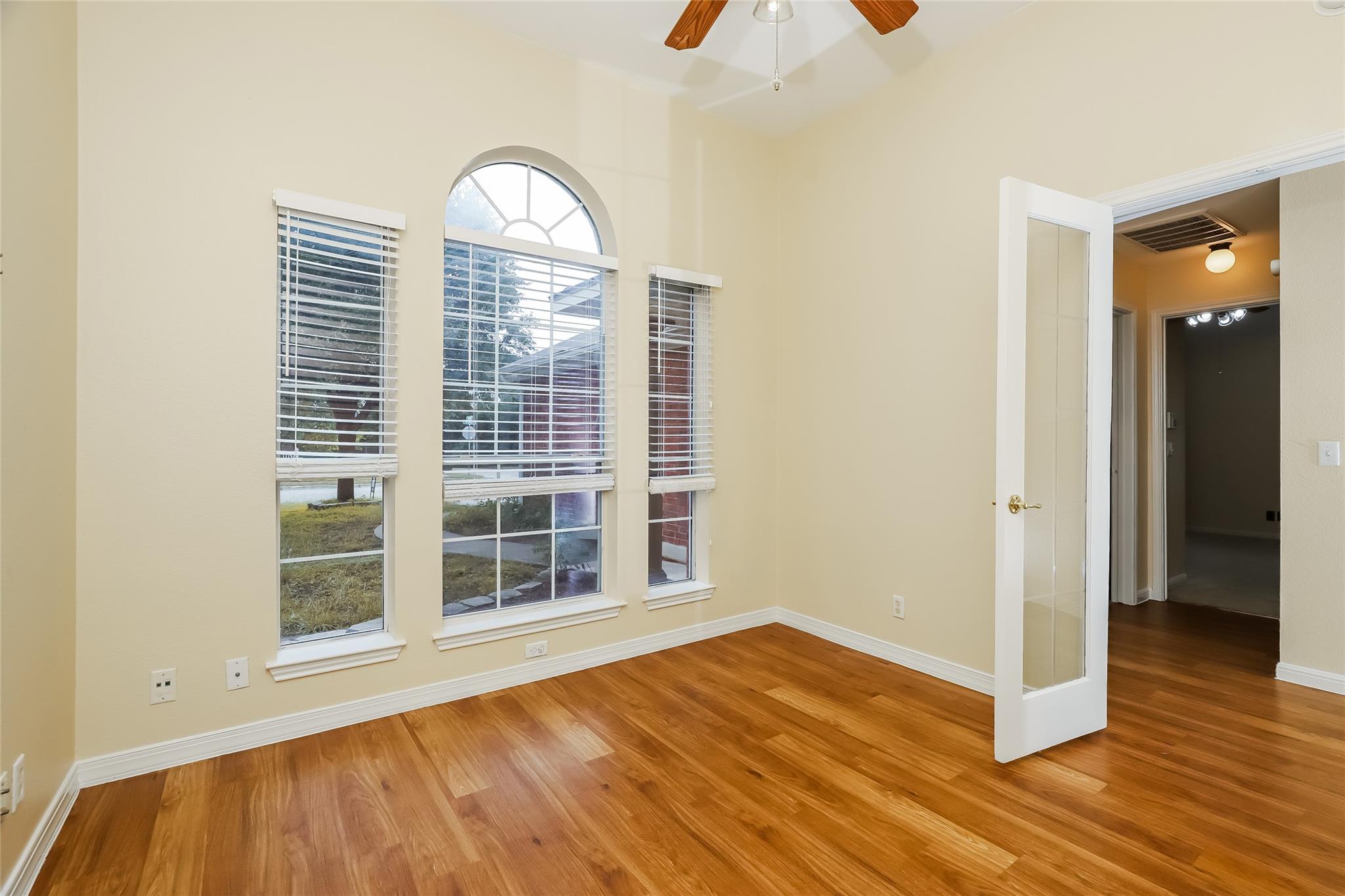 1561 Kenneys Way Property Photo 12