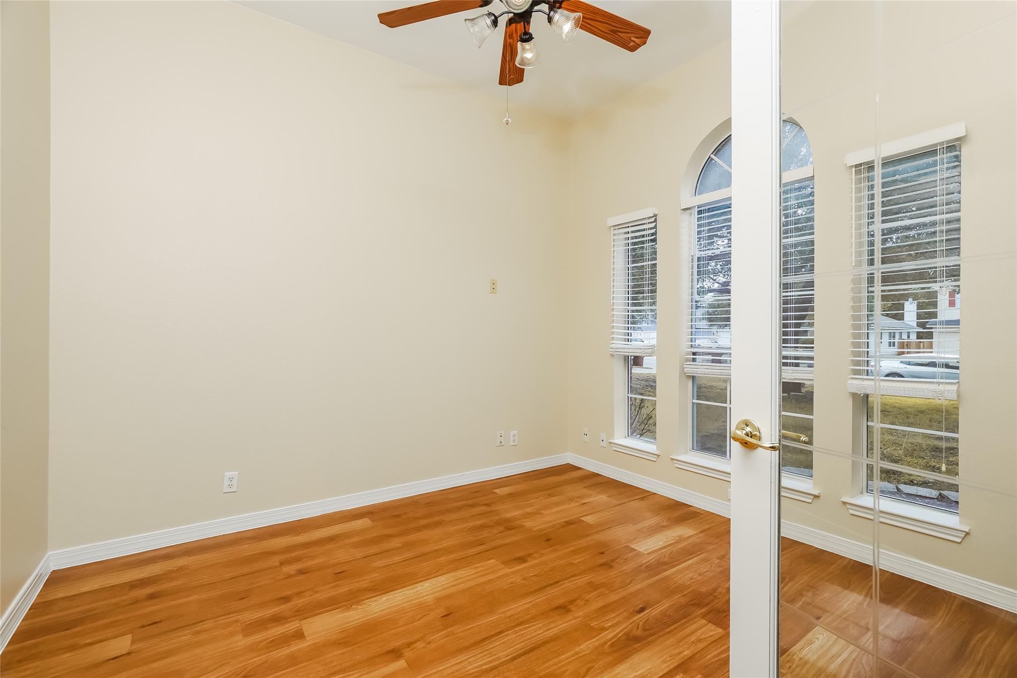 1561 Kenneys Way Property Photo 13