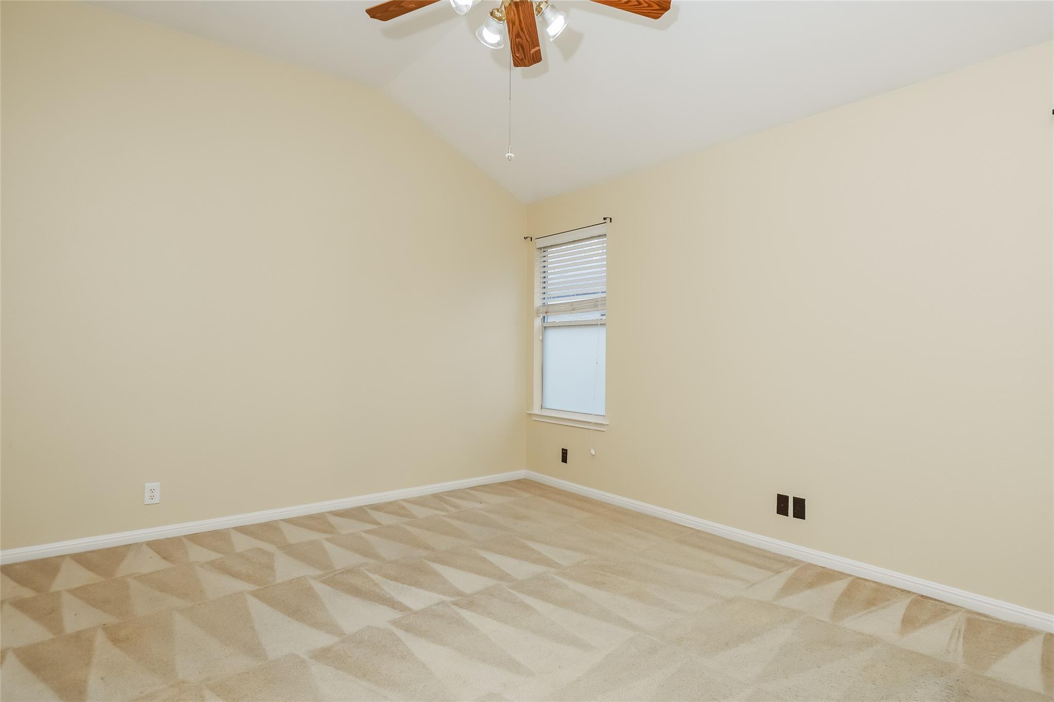 1561 Kenneys Way Property Photo 14