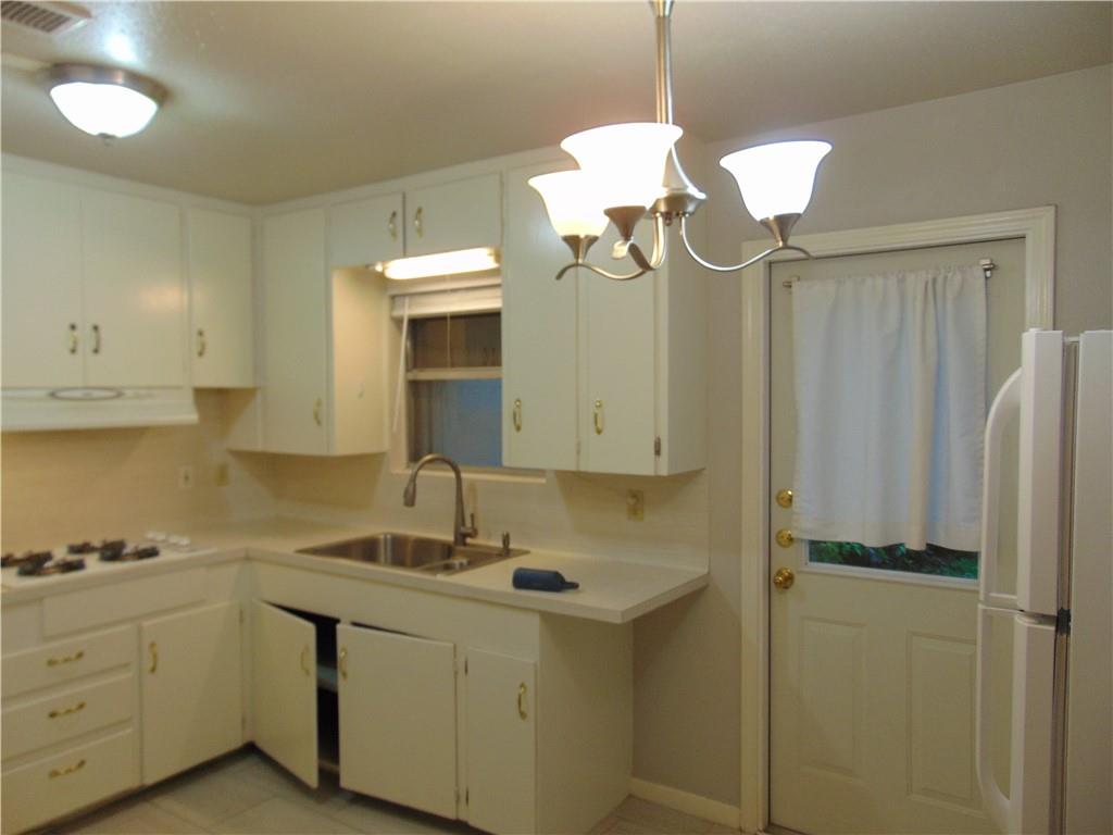 3904 Bailey Ln #b Property Photo 6