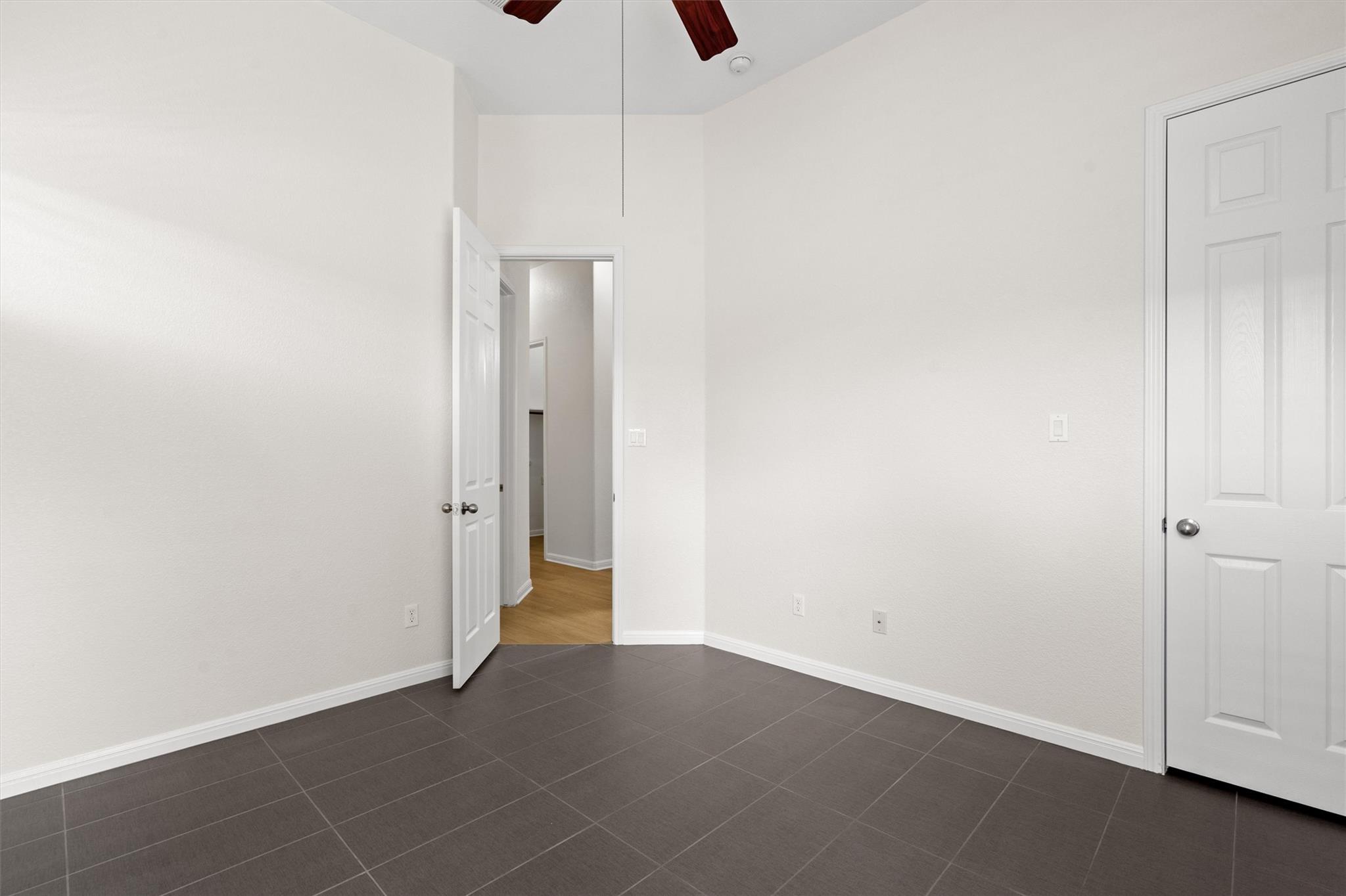 1128 Clearwing Cir Property Photo 24