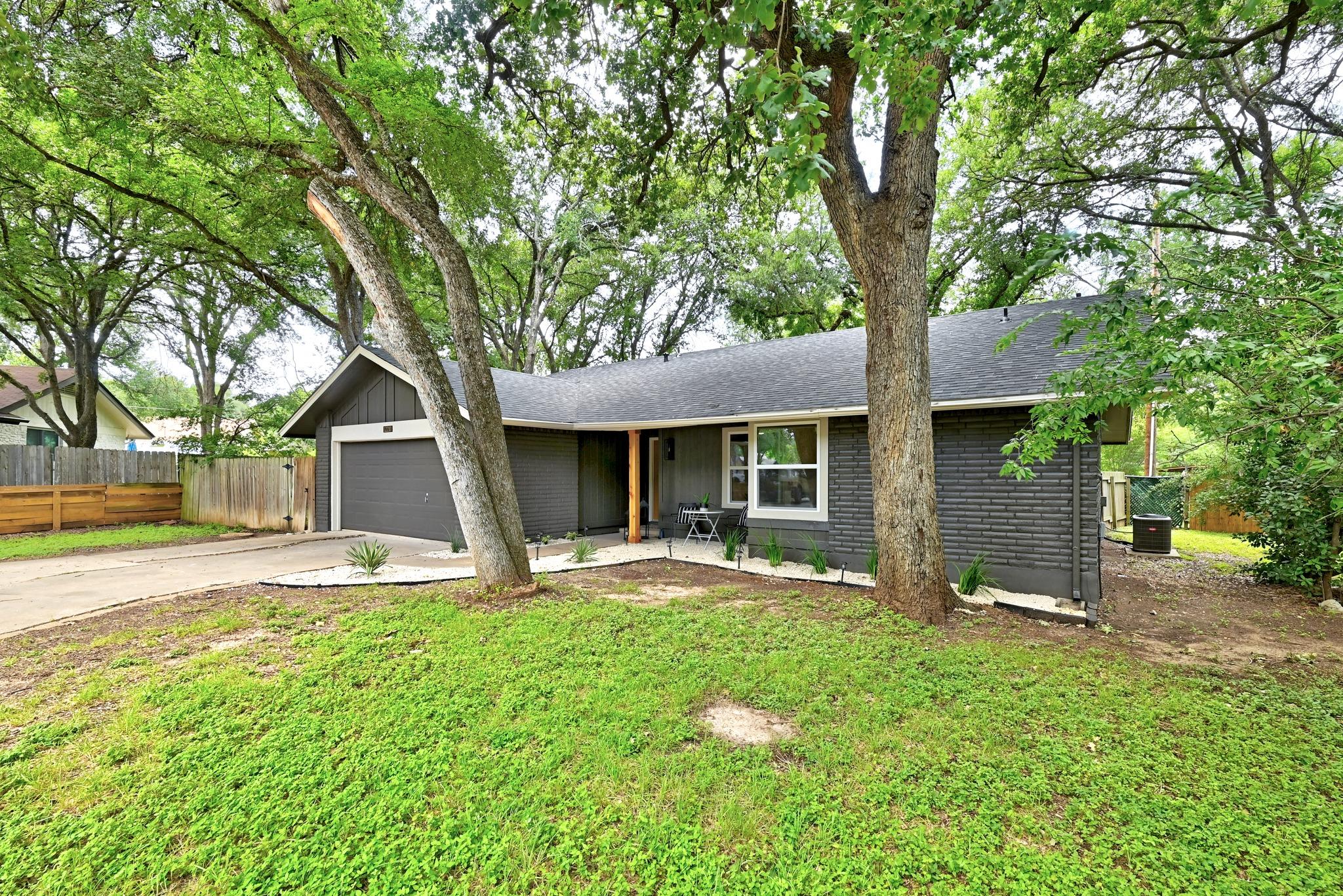 12210 Waxwing Cir Property Photo 2