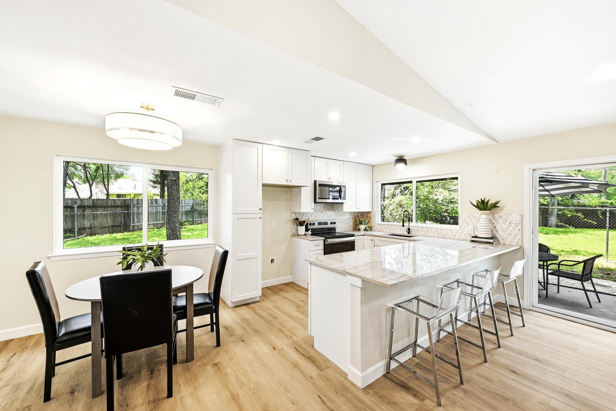 12210 Waxwing Cir Property Photo 9