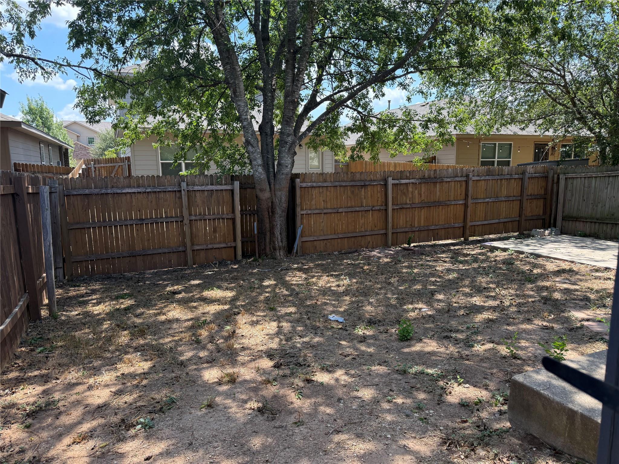 3213 Crownover St Property Photo 25