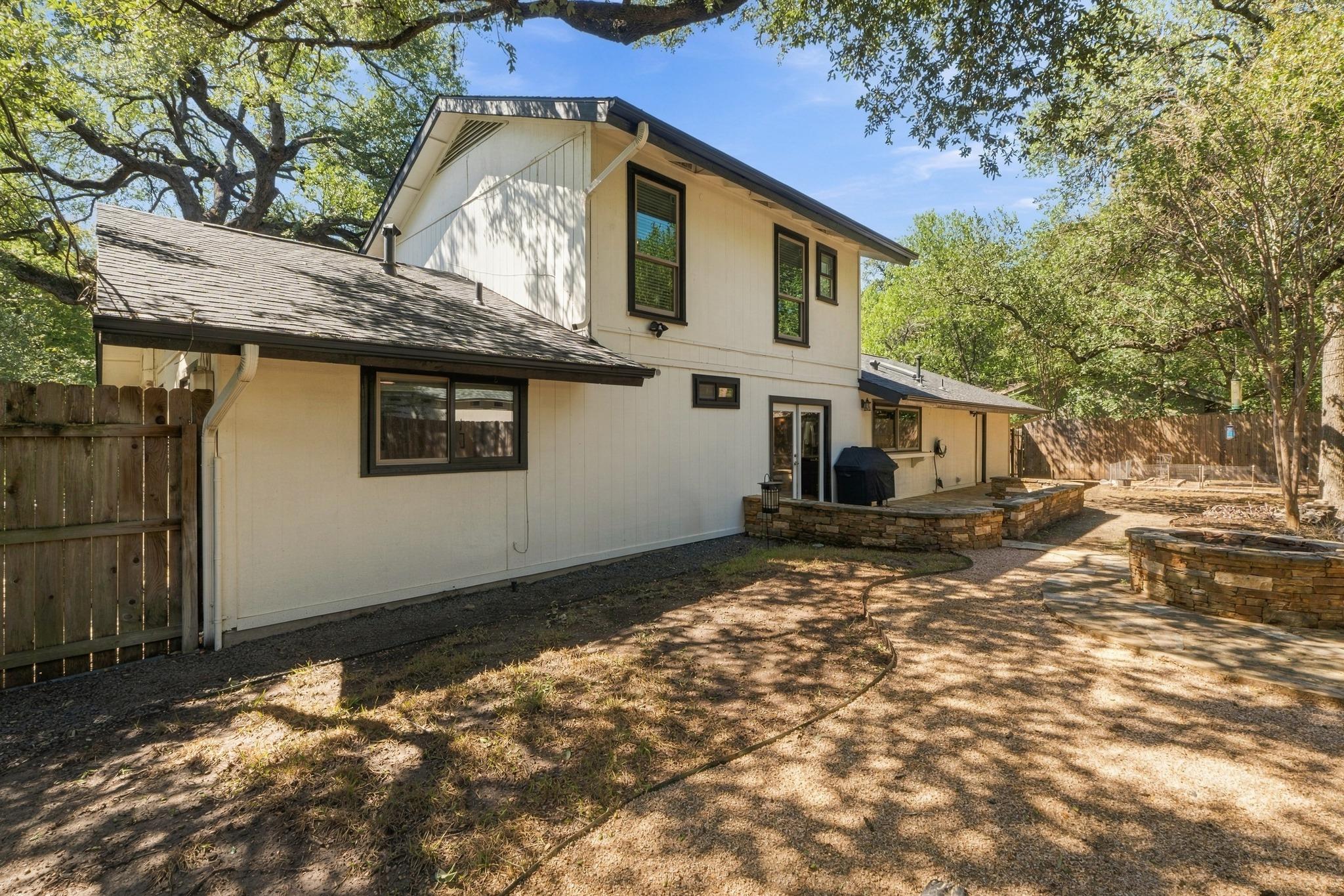 4004 Austin Woods Dr Property Photo 34