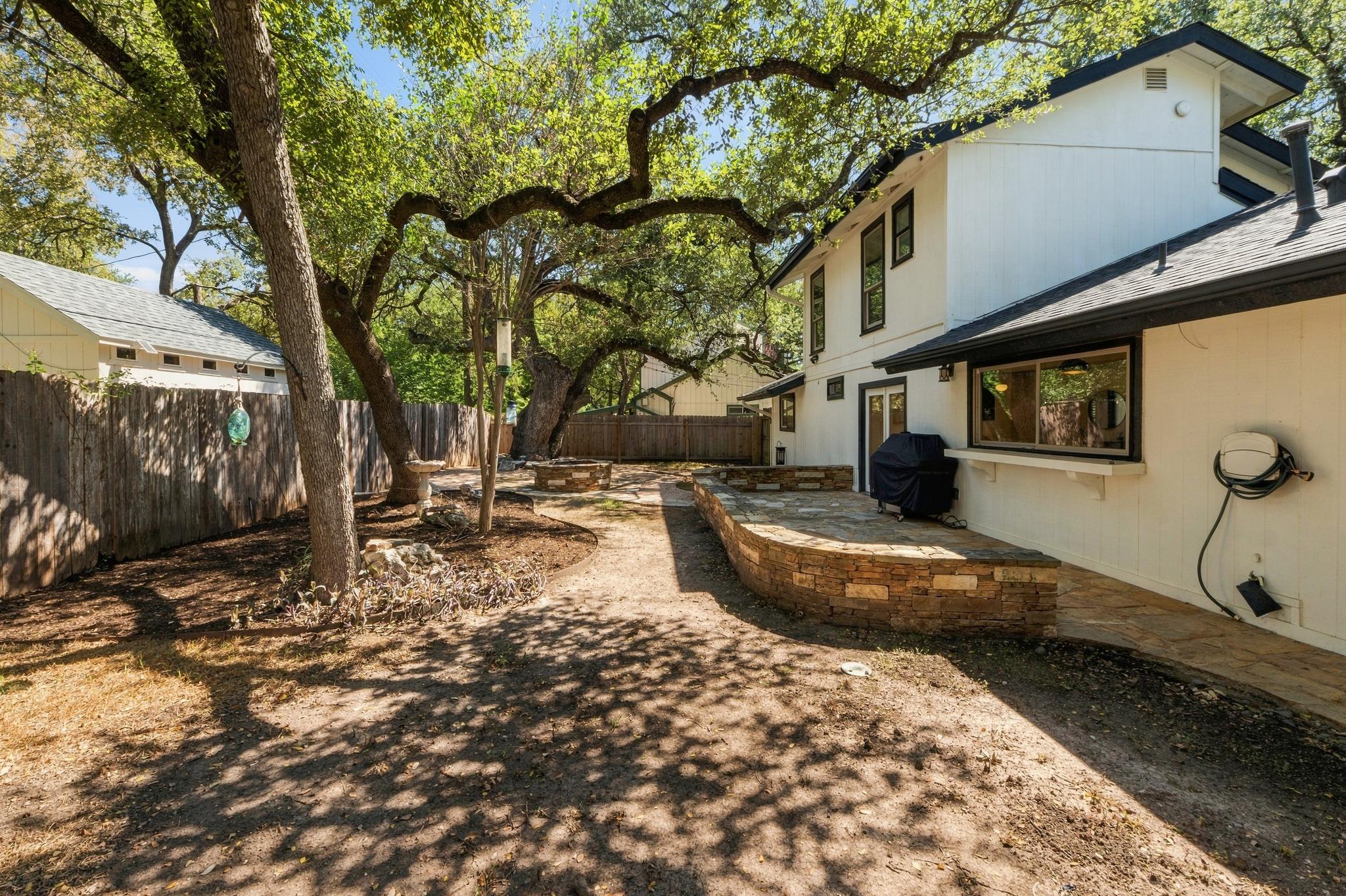 4004 Austin Woods Dr Property Photo 36