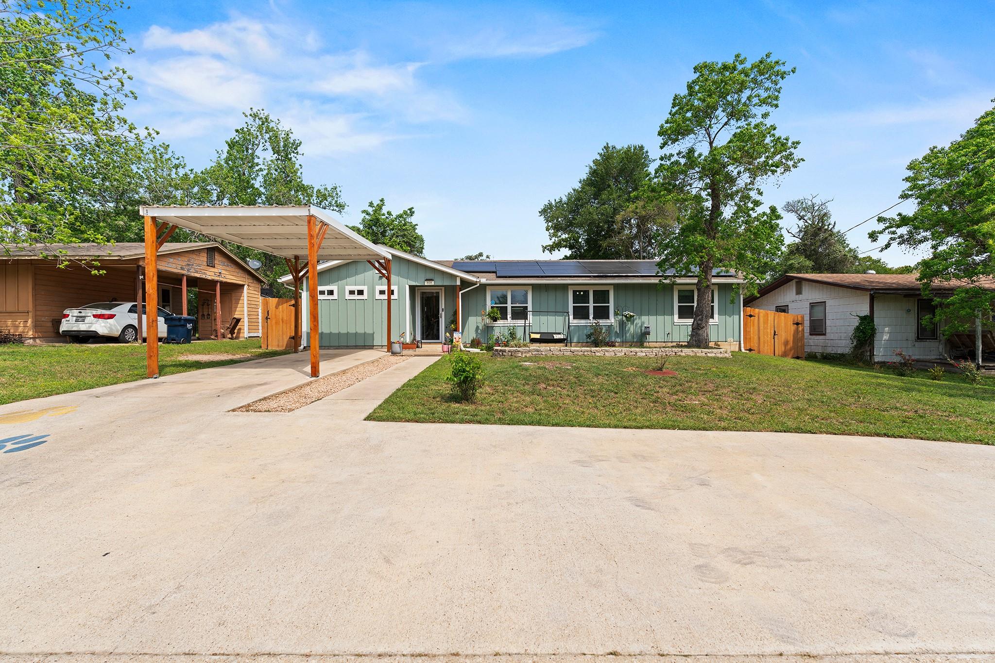 808 Highland Ave Property Photo