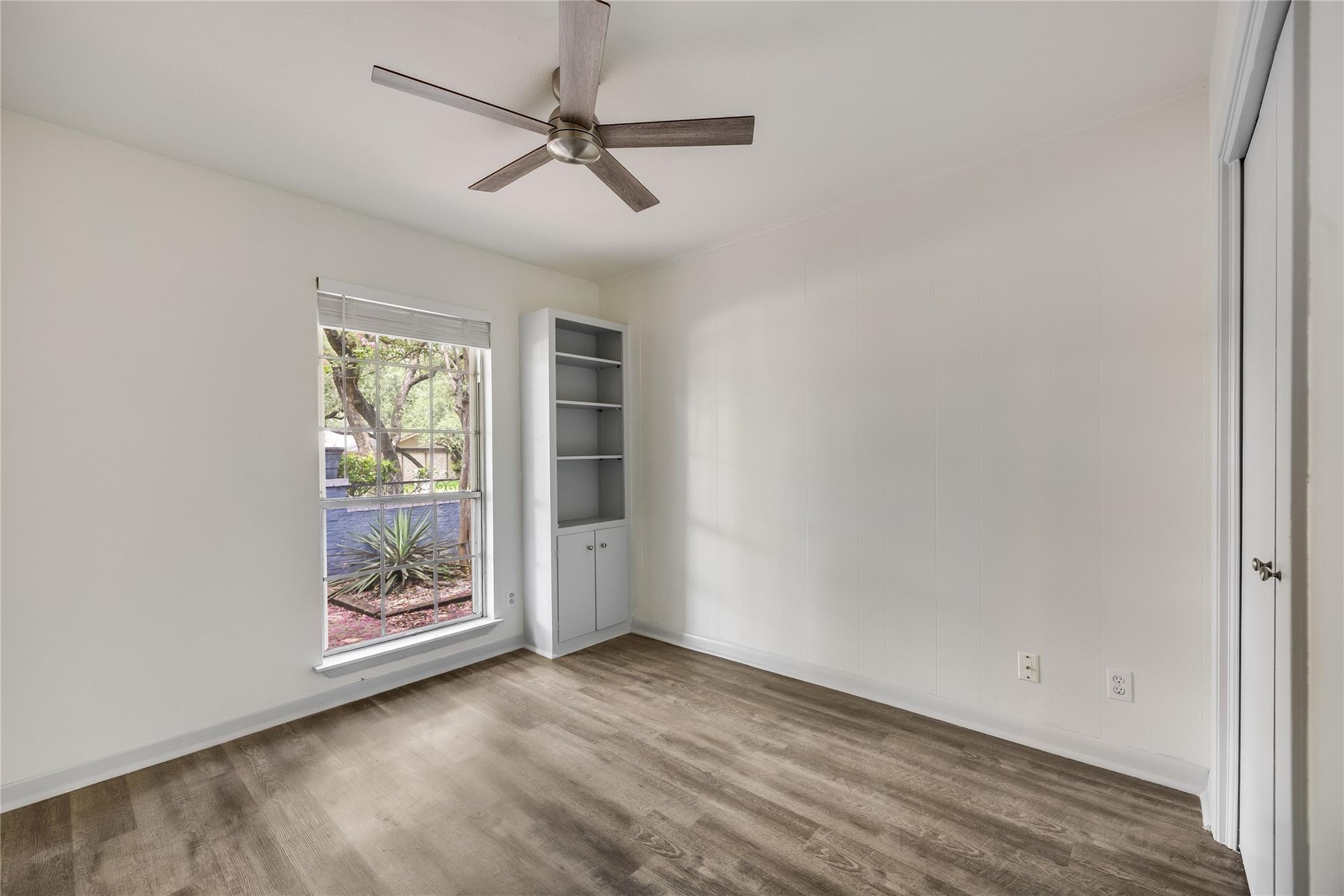 8803 Westover Club Dr #b Property Photo 16