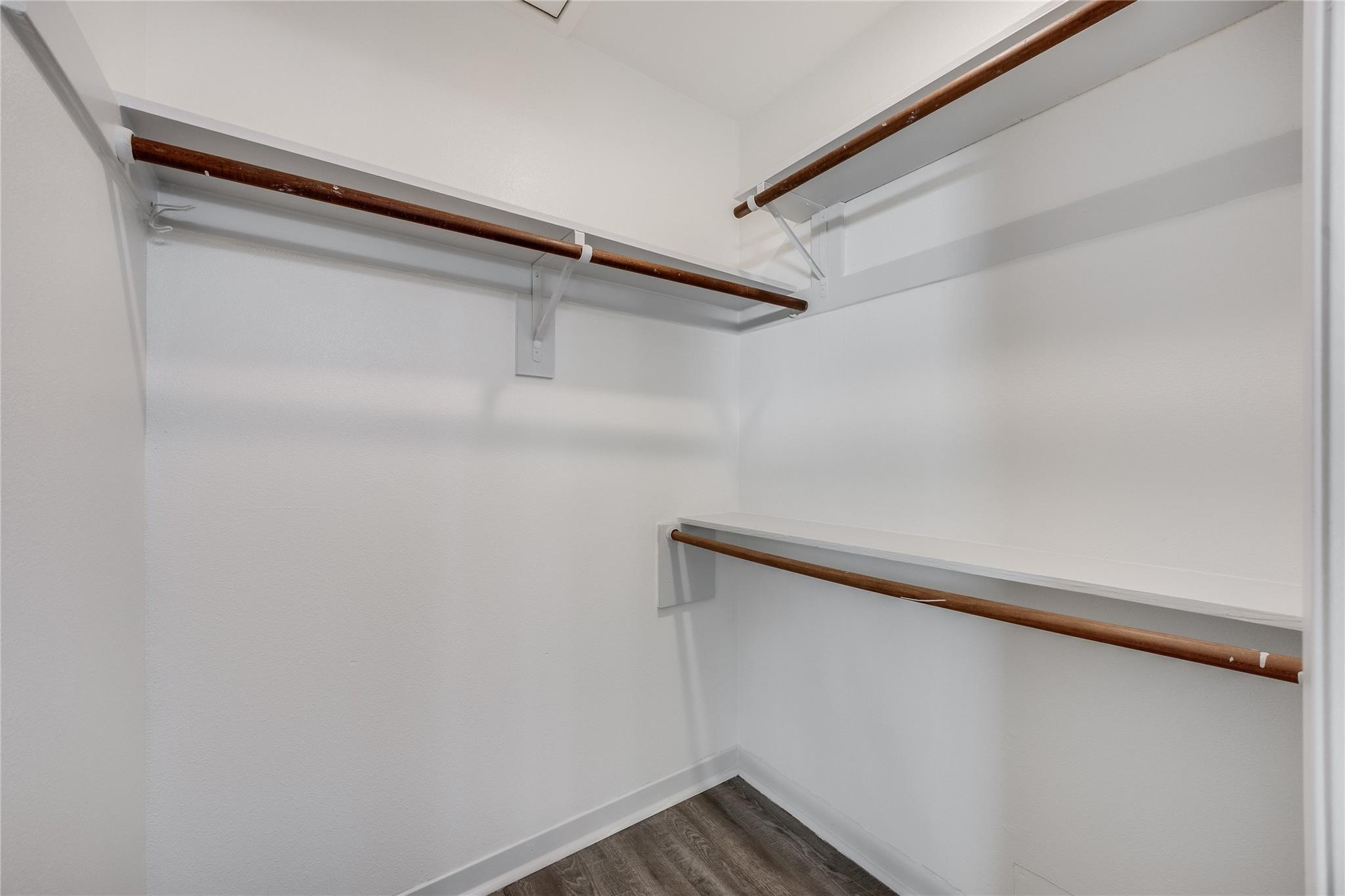 8803 Westover Club Dr #b Property Photo 23